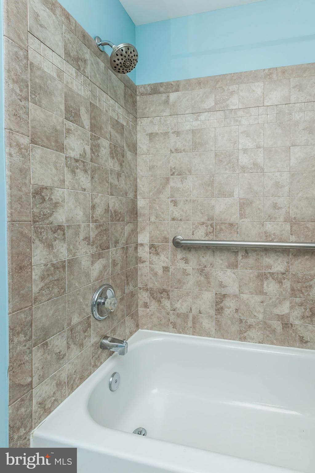 LOCUST POINT - Residential Lease