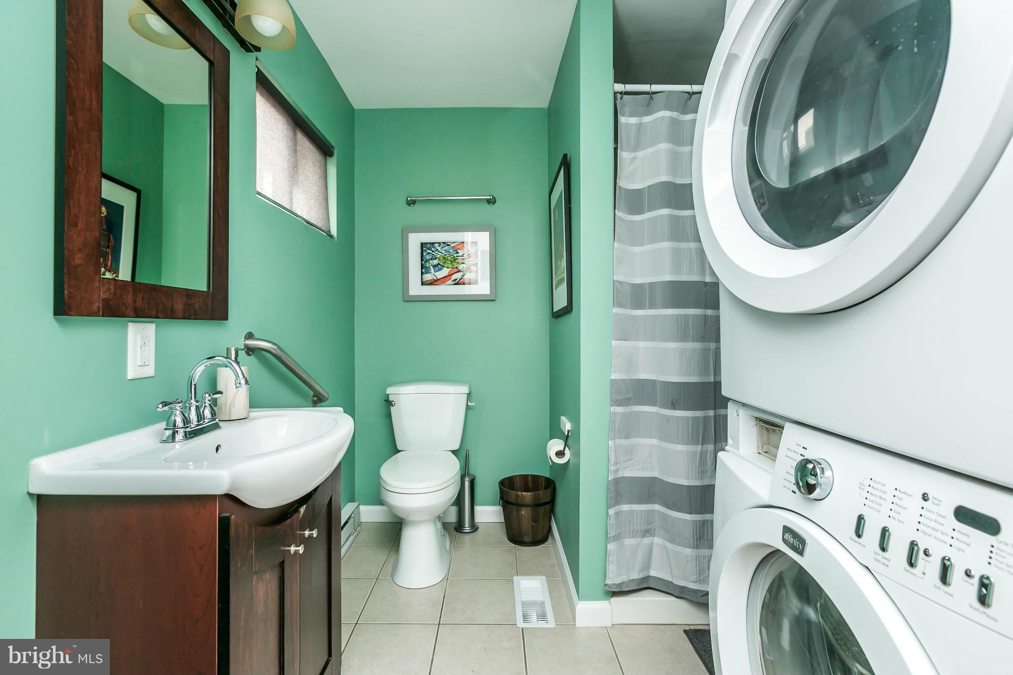 LOCUST POINT - Residential Lease