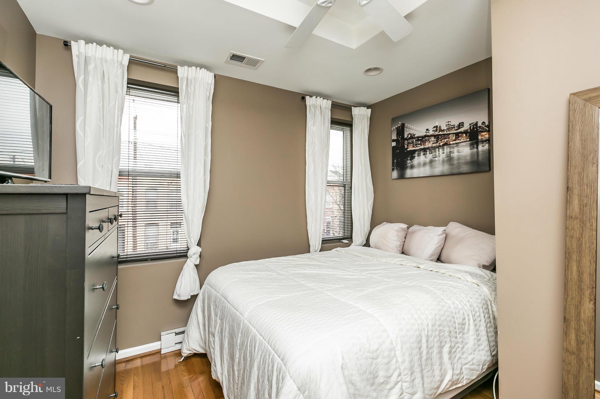 LOCUST POINT - Residential Lease