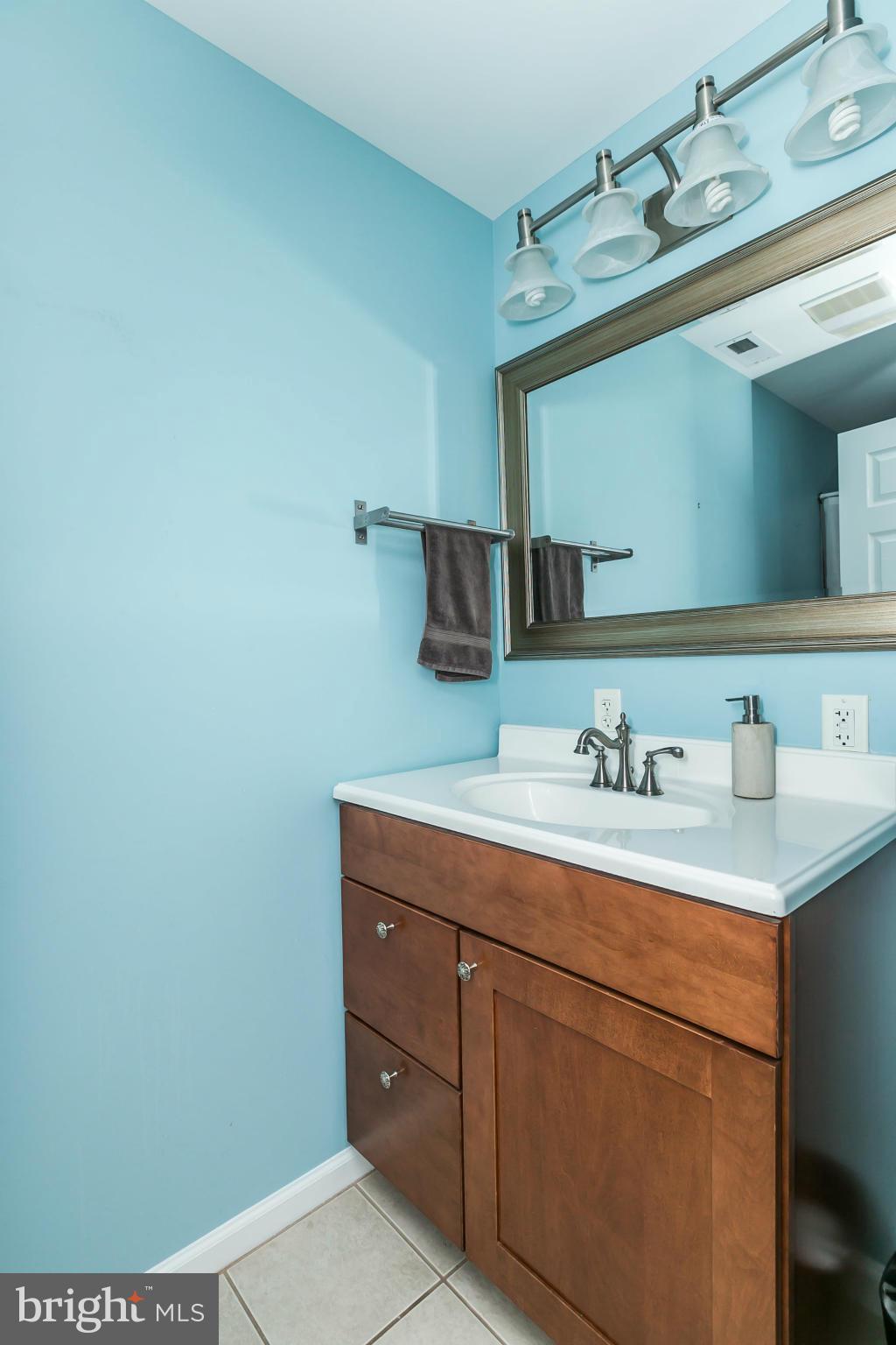 LOCUST POINT - Residential Lease