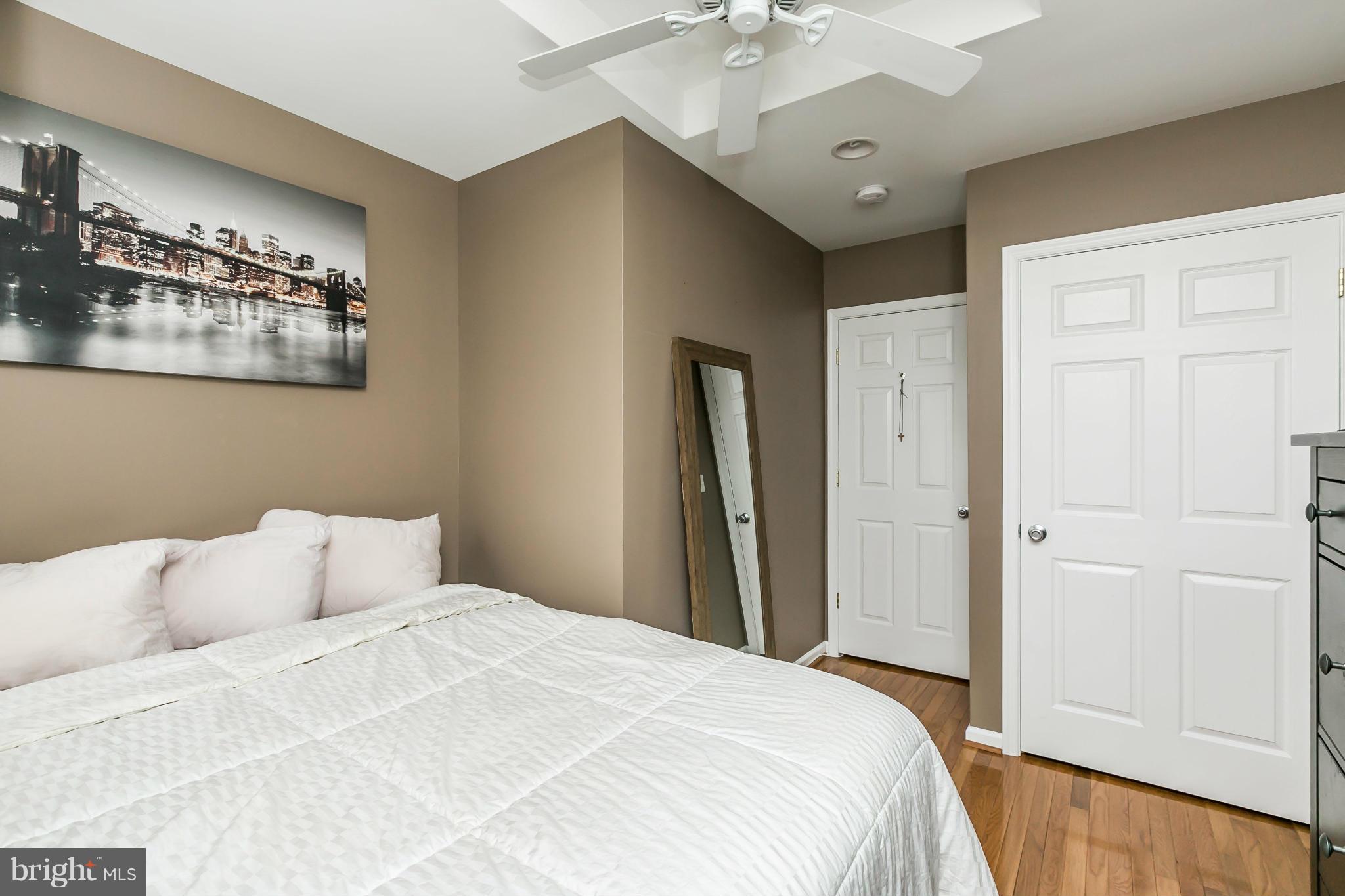 LOCUST POINT - Residential Lease