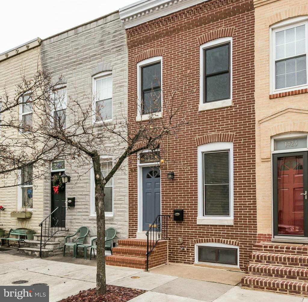 LOCUST POINT - Residential Lease