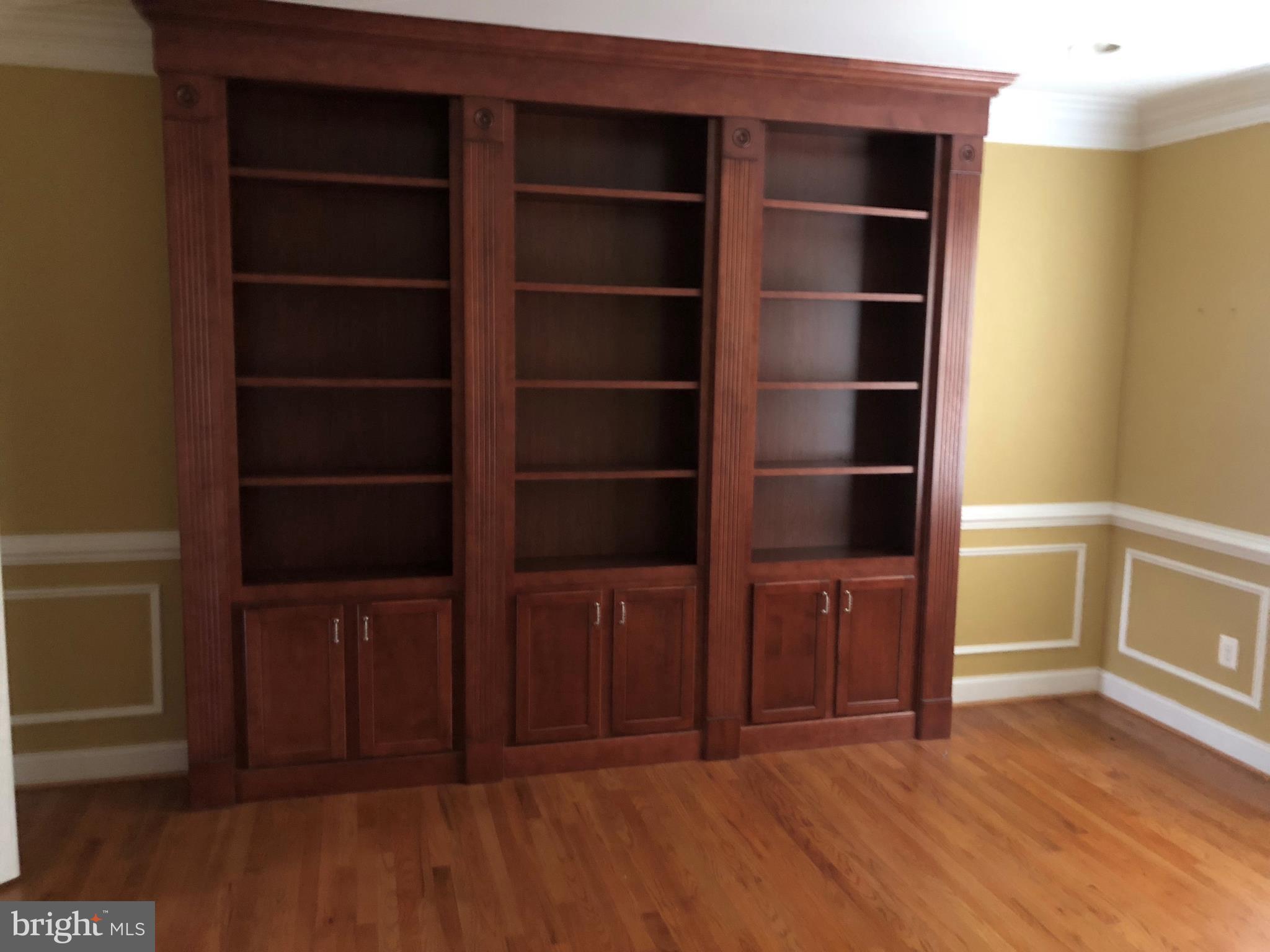 CROOM STATION - Residential