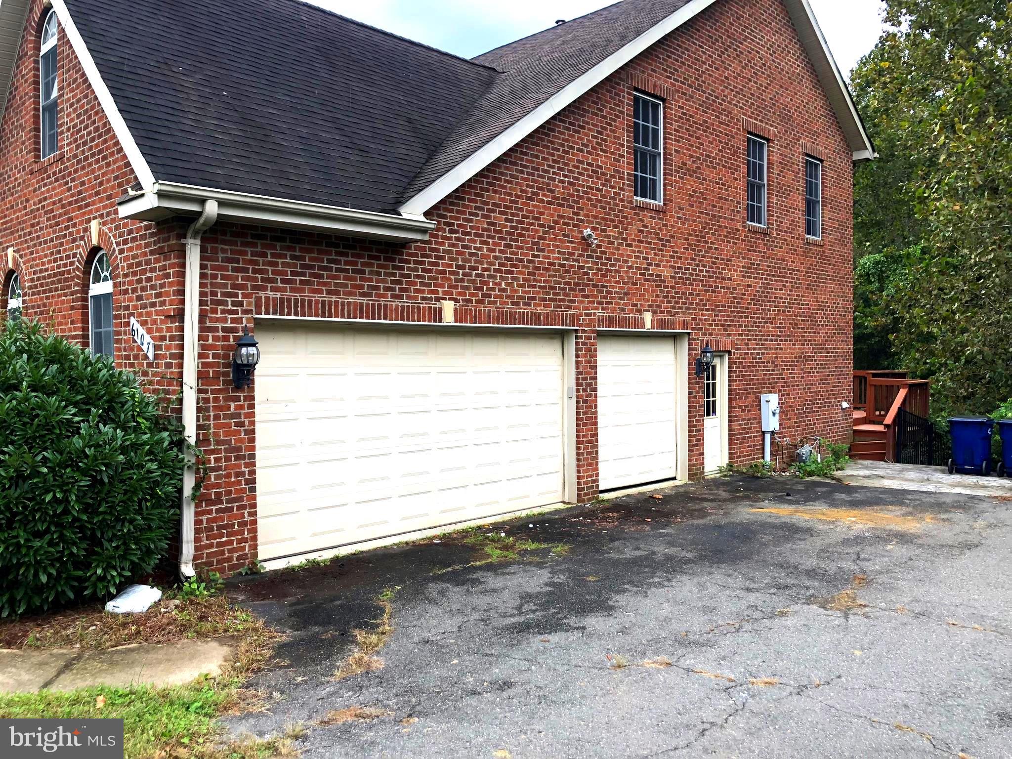 CROOM STATION - Residential