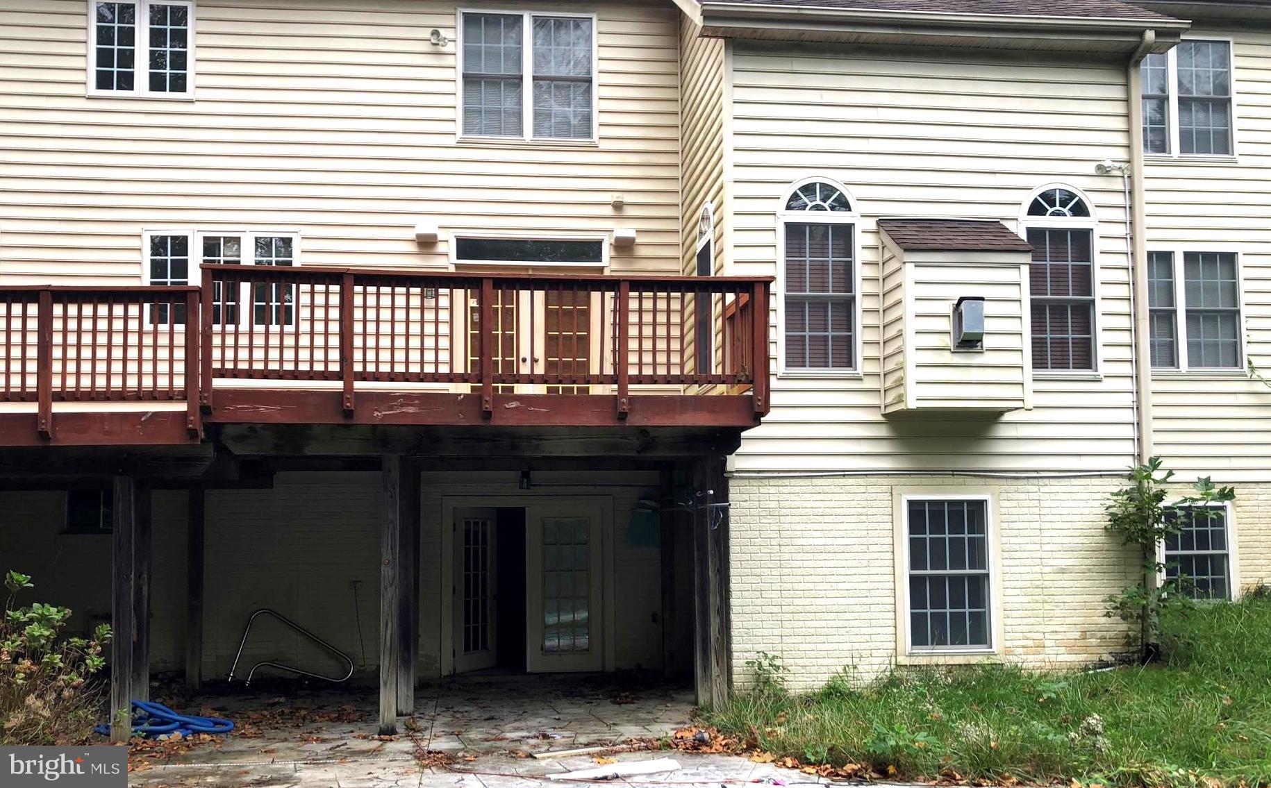 CROOM STATION - Residential