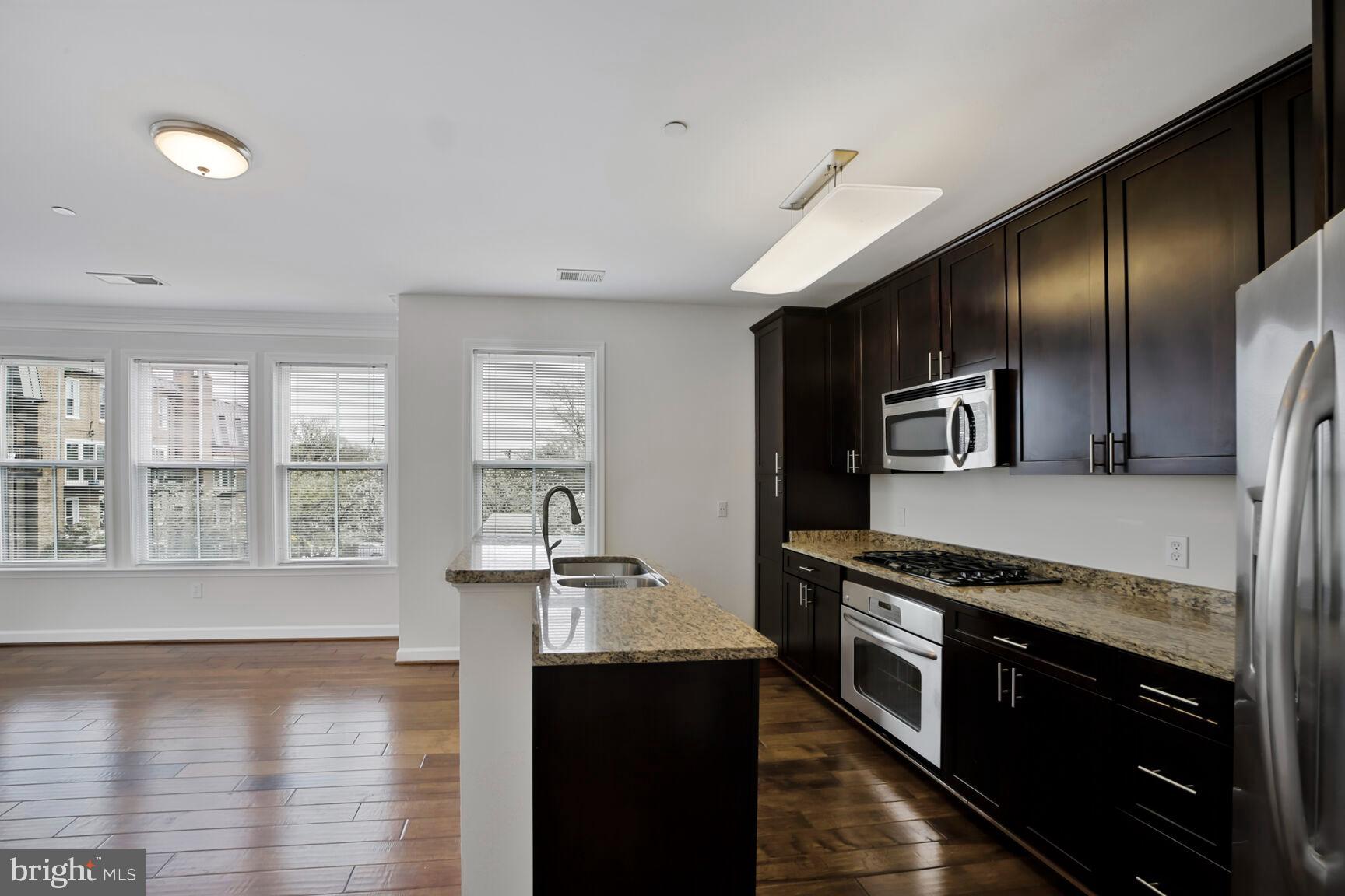 DOMINION HEIGHTS - Residential Lease