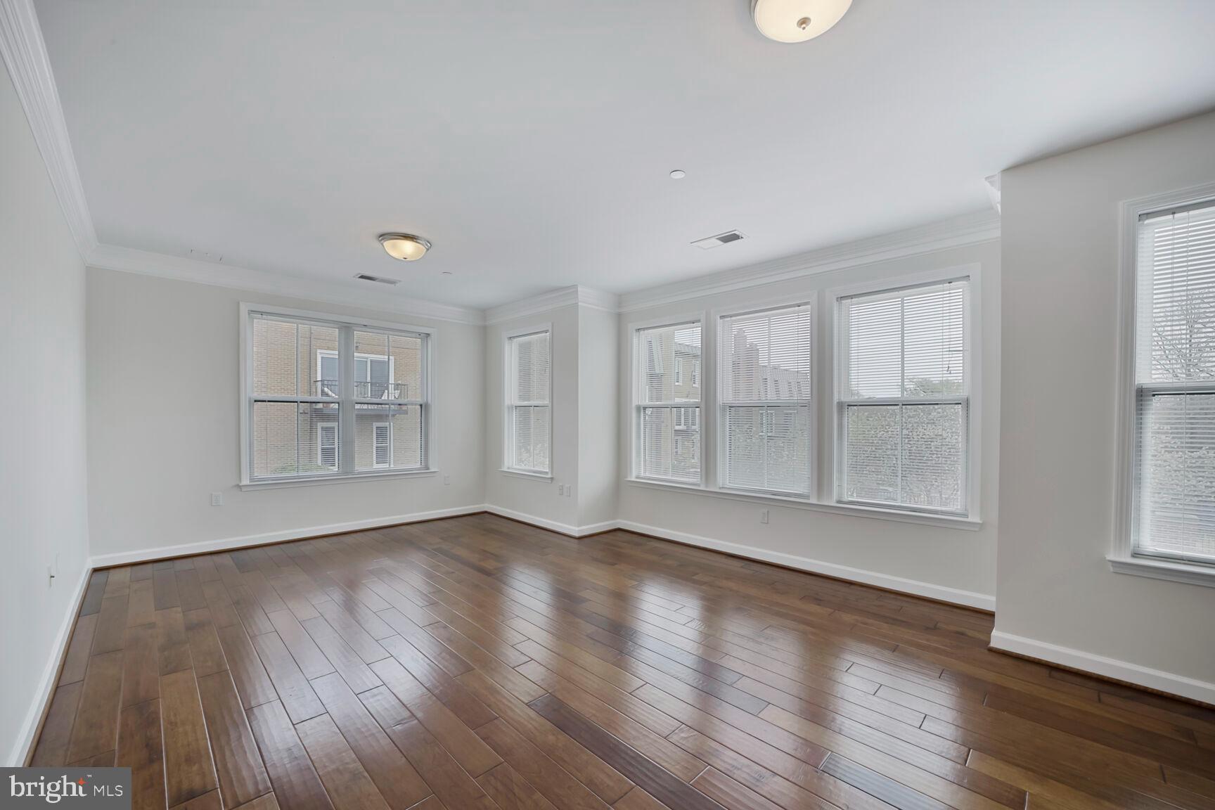 DOMINION HEIGHTS - Residential Lease