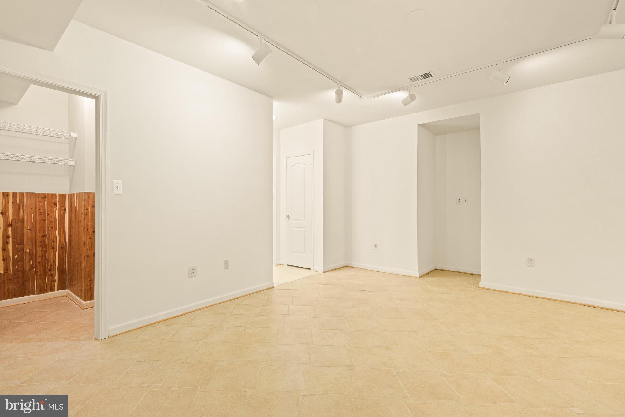 CAMPBELLS LANDING - Residential