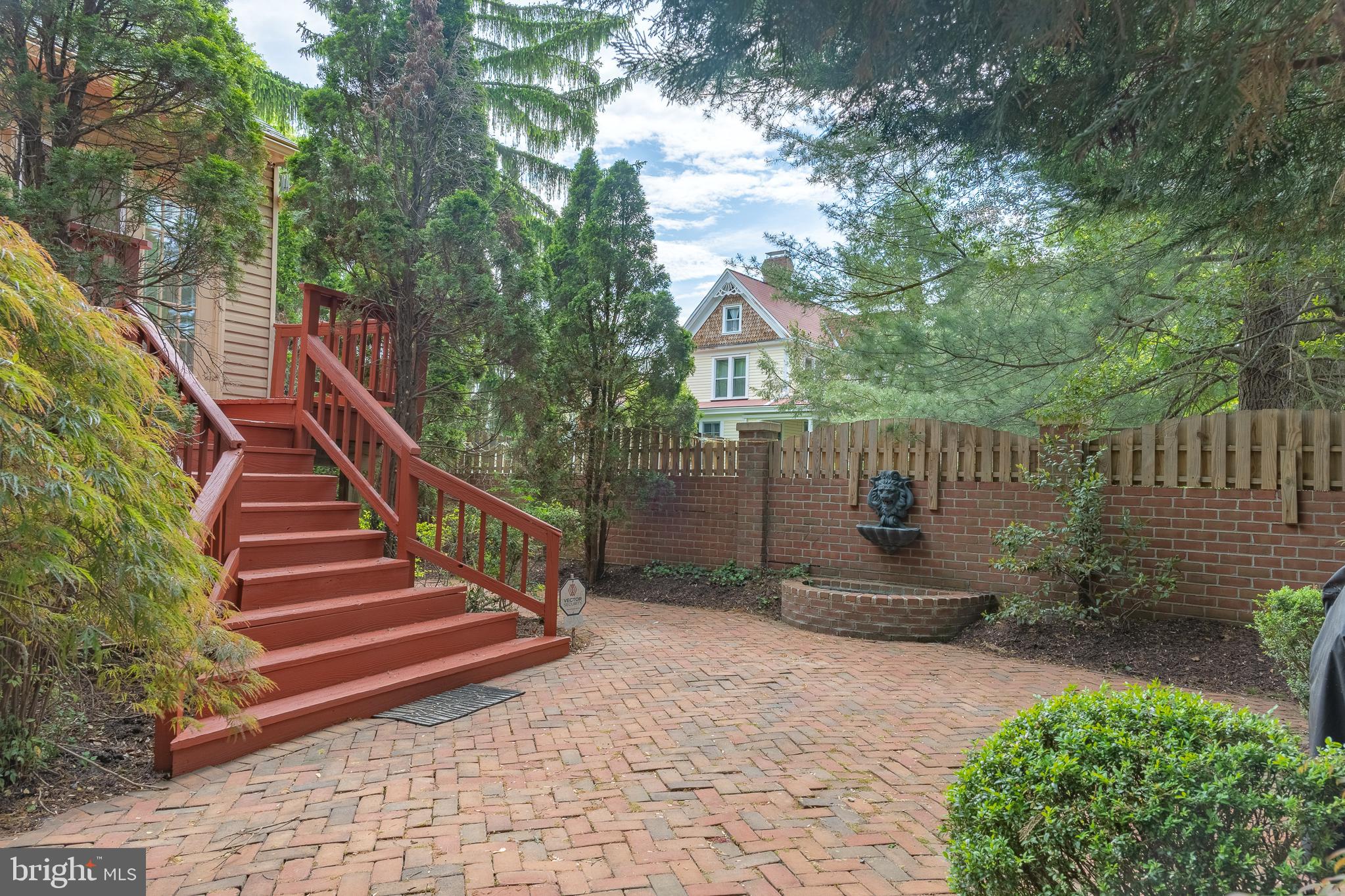 CAMPBELLS LANDING - Residential