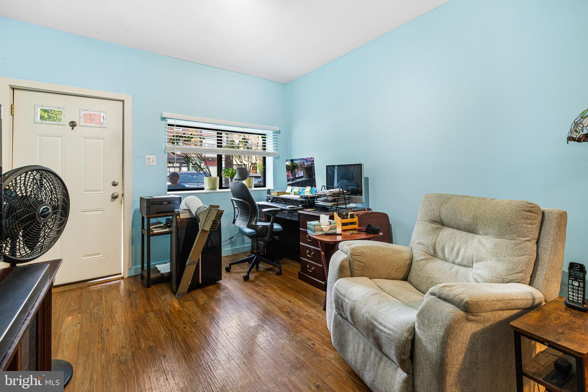 PASSYUNK SQUARE - Residential Income
