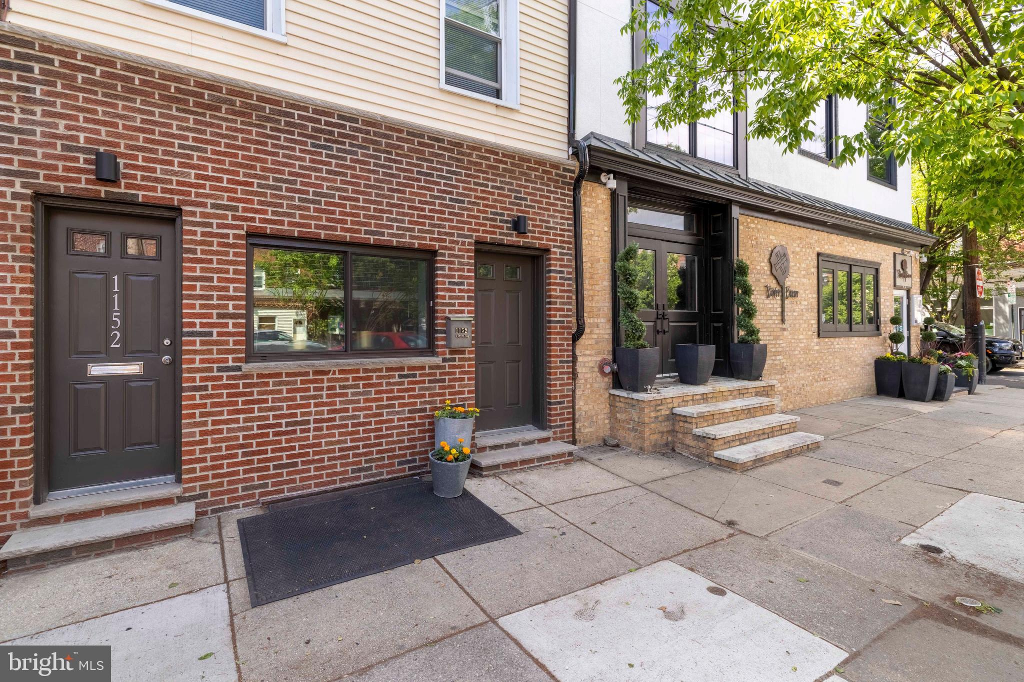 PASSYUNK SQUARE - Residential Income