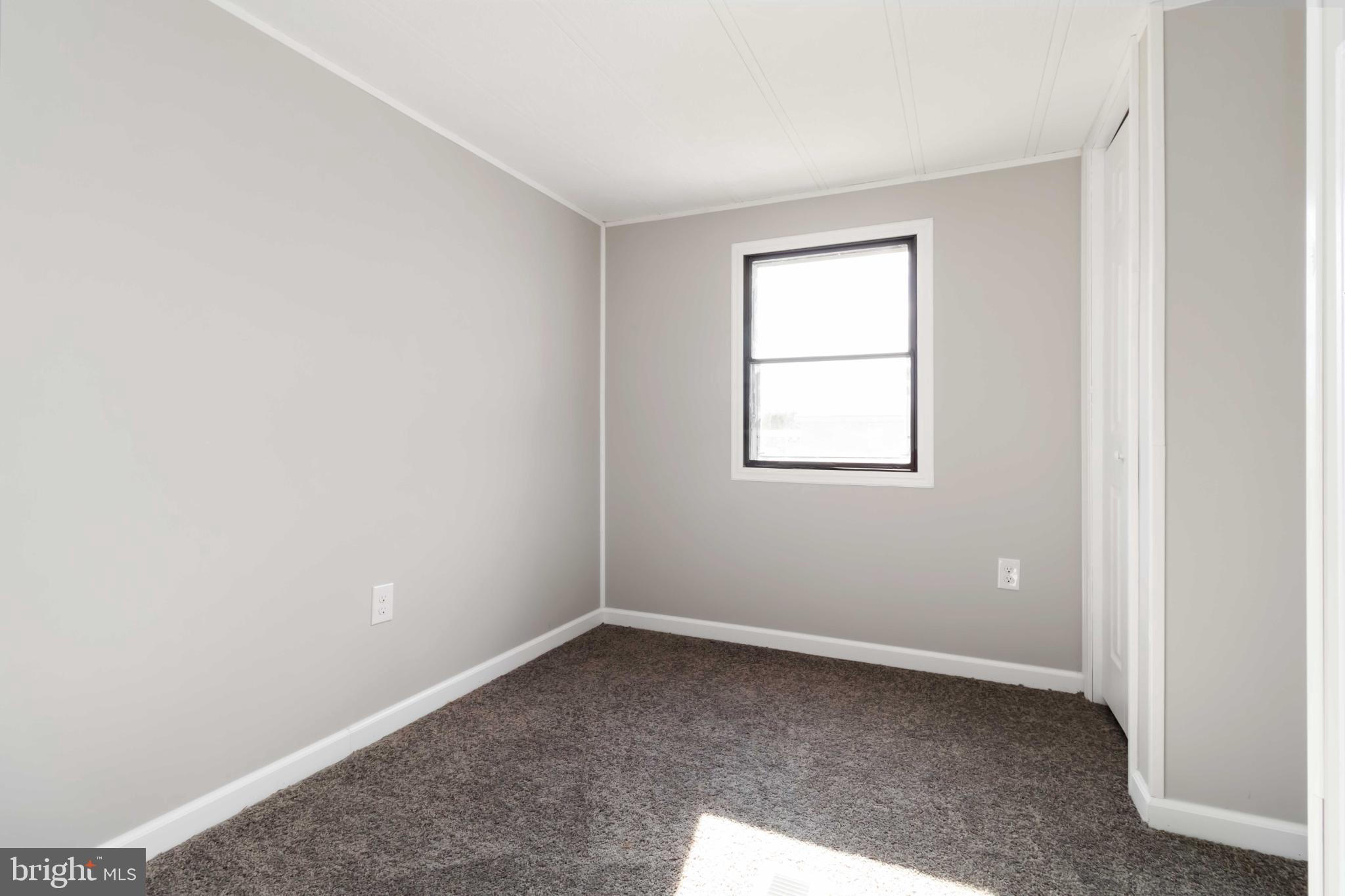 PINE MANOR - Residential