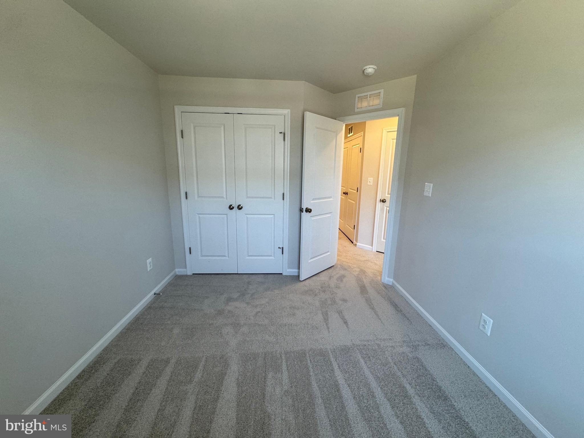 RED CLOVER MEADOWS - Residential Lease