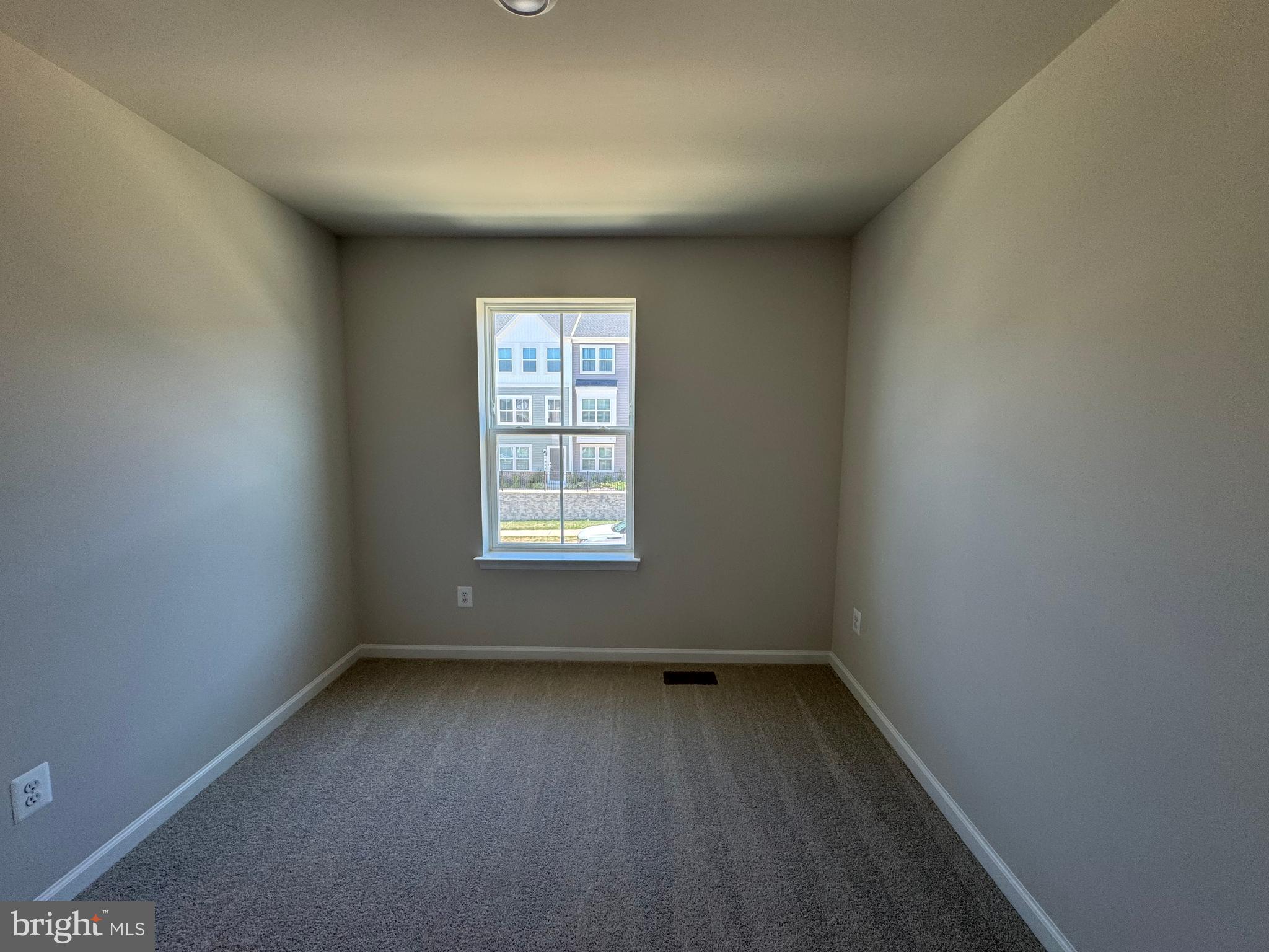 RED CLOVER MEADOWS - Residential Lease