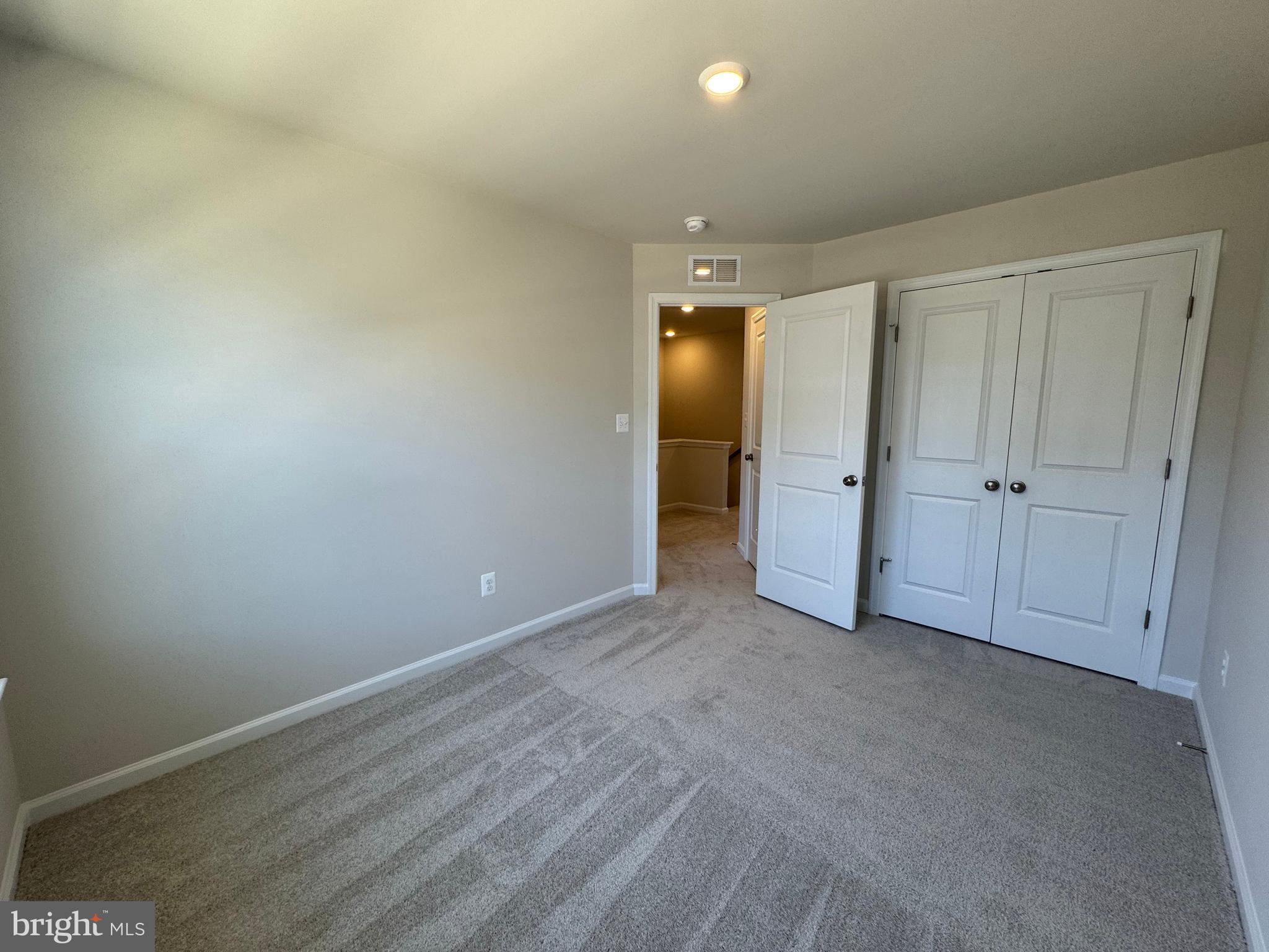 RED CLOVER MEADOWS - Residential Lease