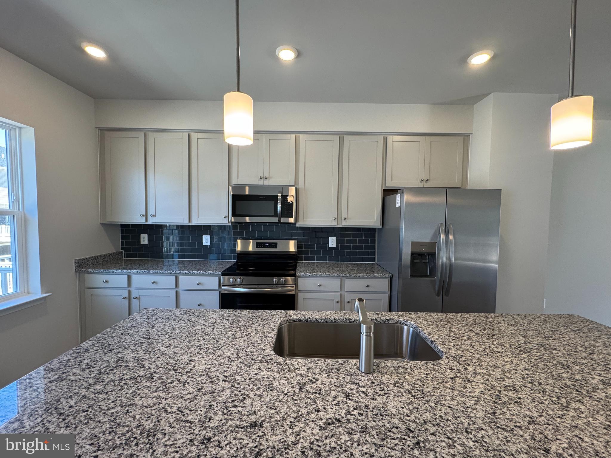 RED CLOVER MEADOWS - Residential Lease