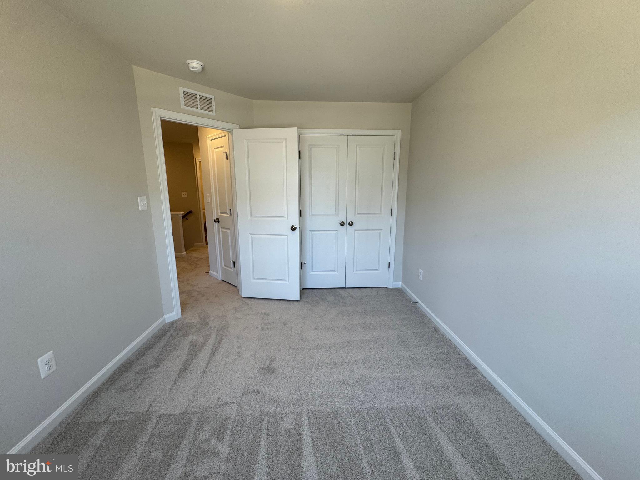 RED CLOVER MEADOWS - Residential Lease