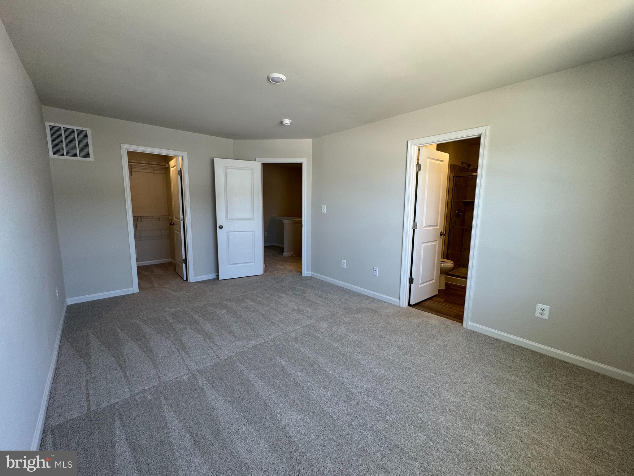 RED CLOVER MEADOWS - Residential Lease