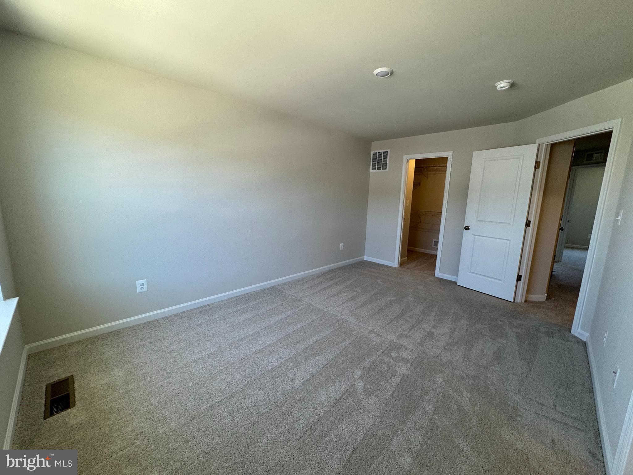 RED CLOVER MEADOWS - Residential Lease