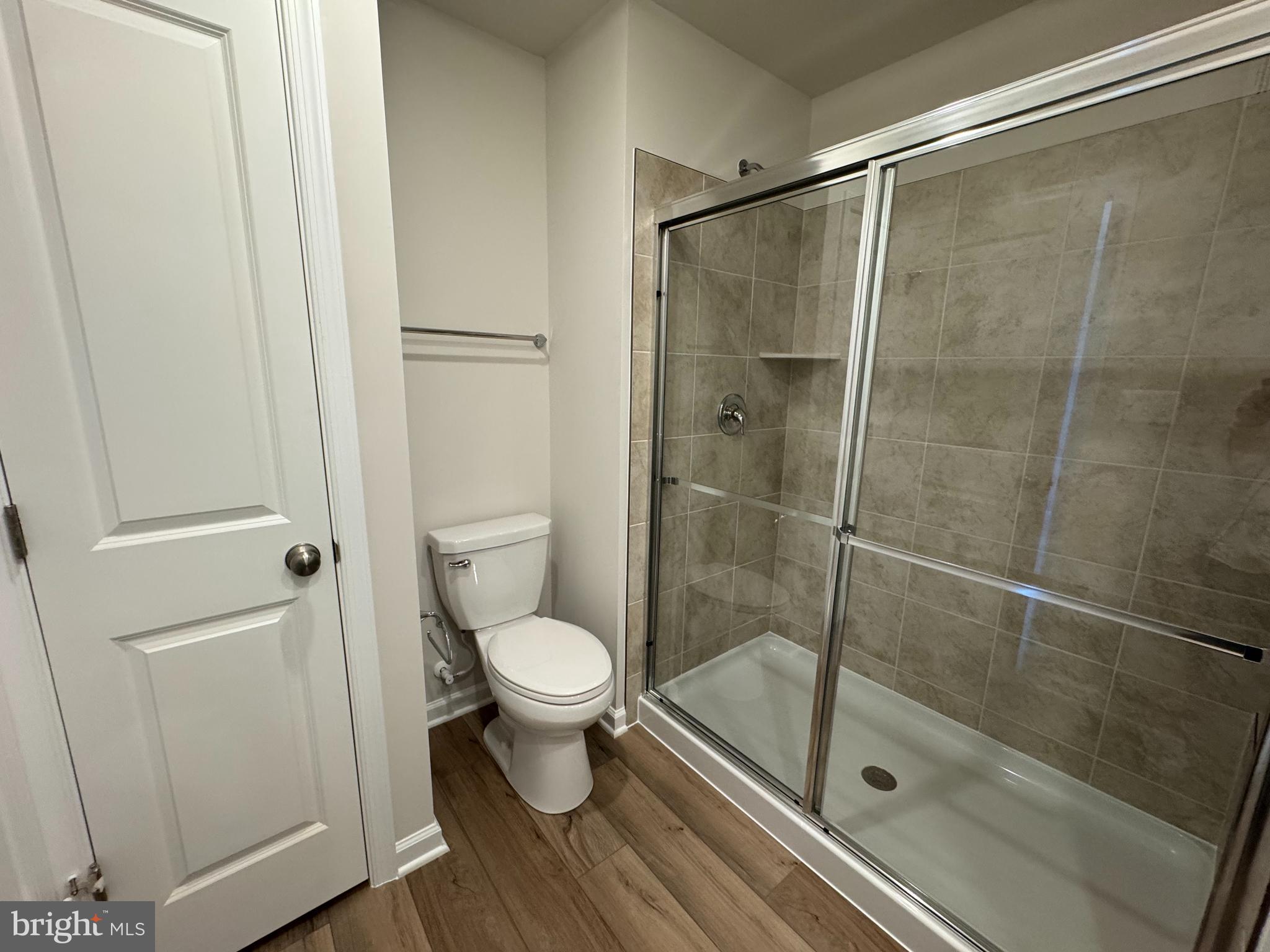 RED CLOVER MEADOWS - Residential Lease