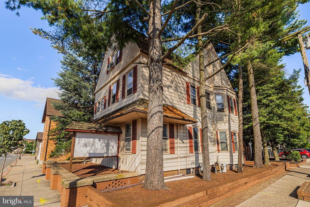 Photo of 9 S Washington Street, HAMMONTON, NJ 08037 (MLS # NJAC2026152)