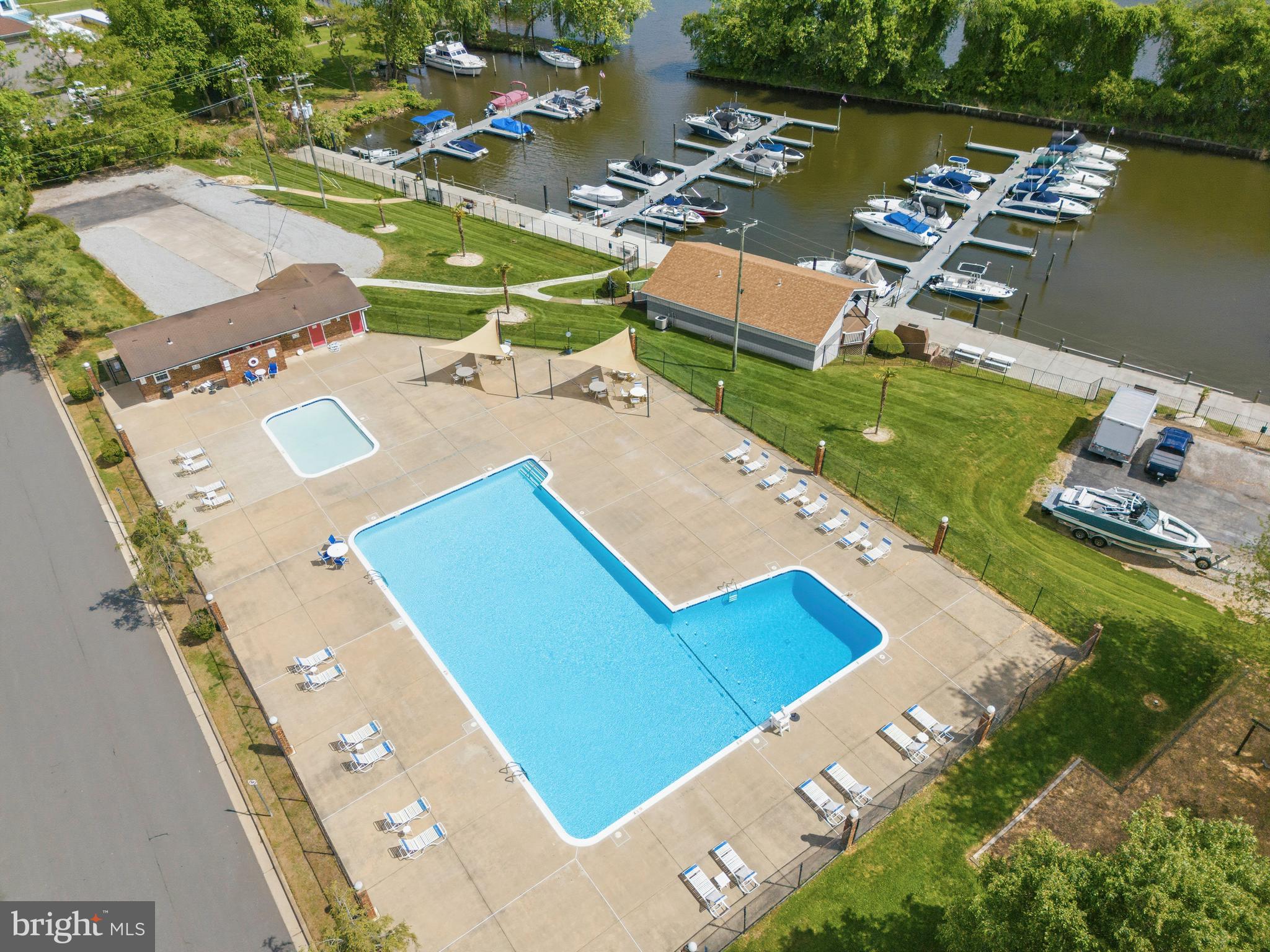 MOORINGS OF OCCOQUAN CON - Residential
