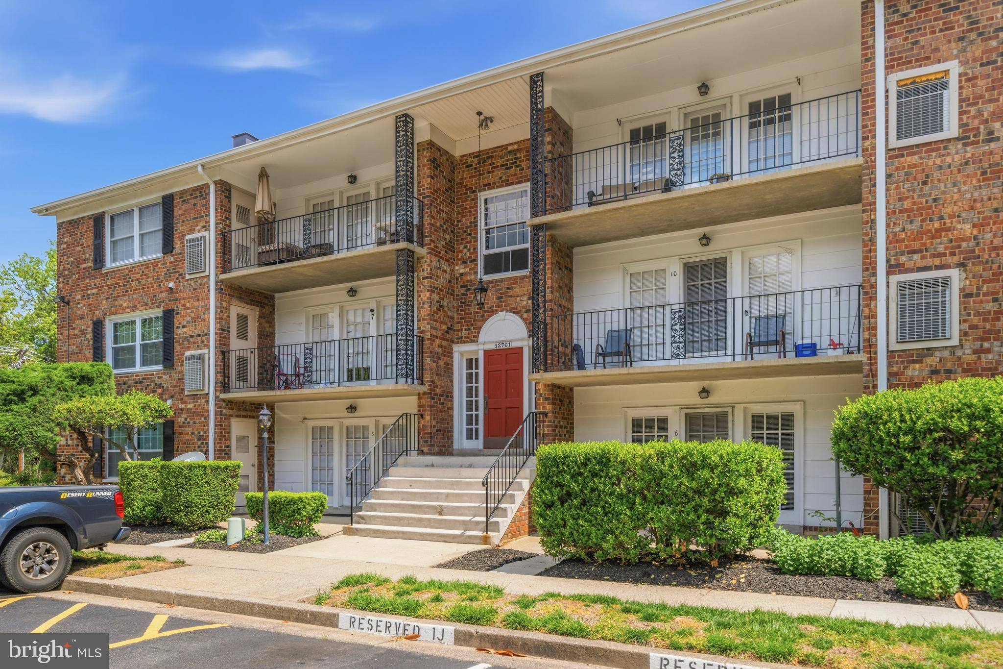 MOORINGS OF OCCOQUAN CON - Residential