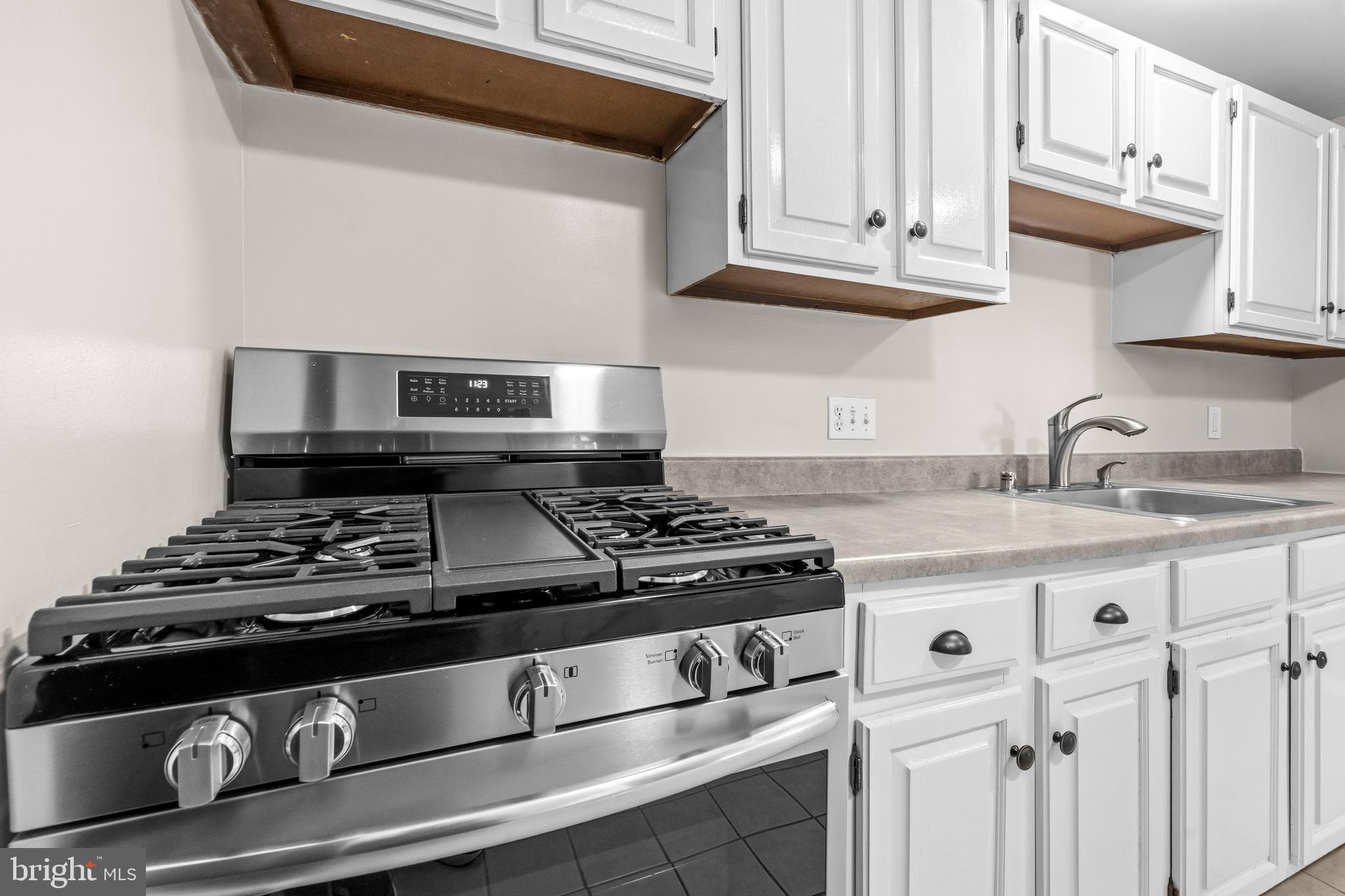 MOORINGS OF OCCOQUAN CON - Residential