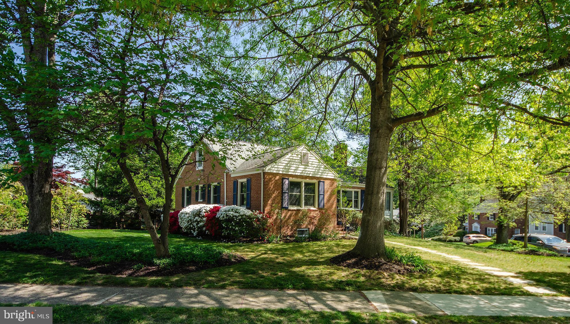 944 N POTOMAC STREET