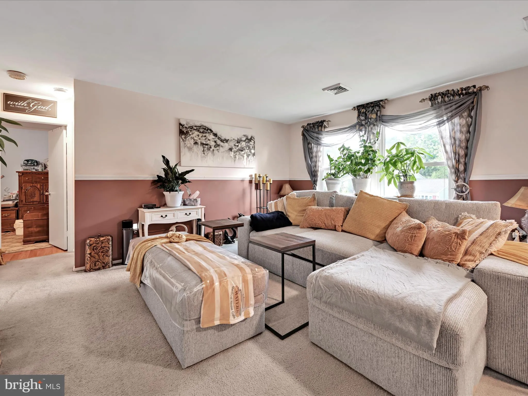 Harrisburg, Pennsylvania 17109, United States, 3 Bedrooms Bedrooms, ,2 BathroomsBathrooms,Residential,Active,204117