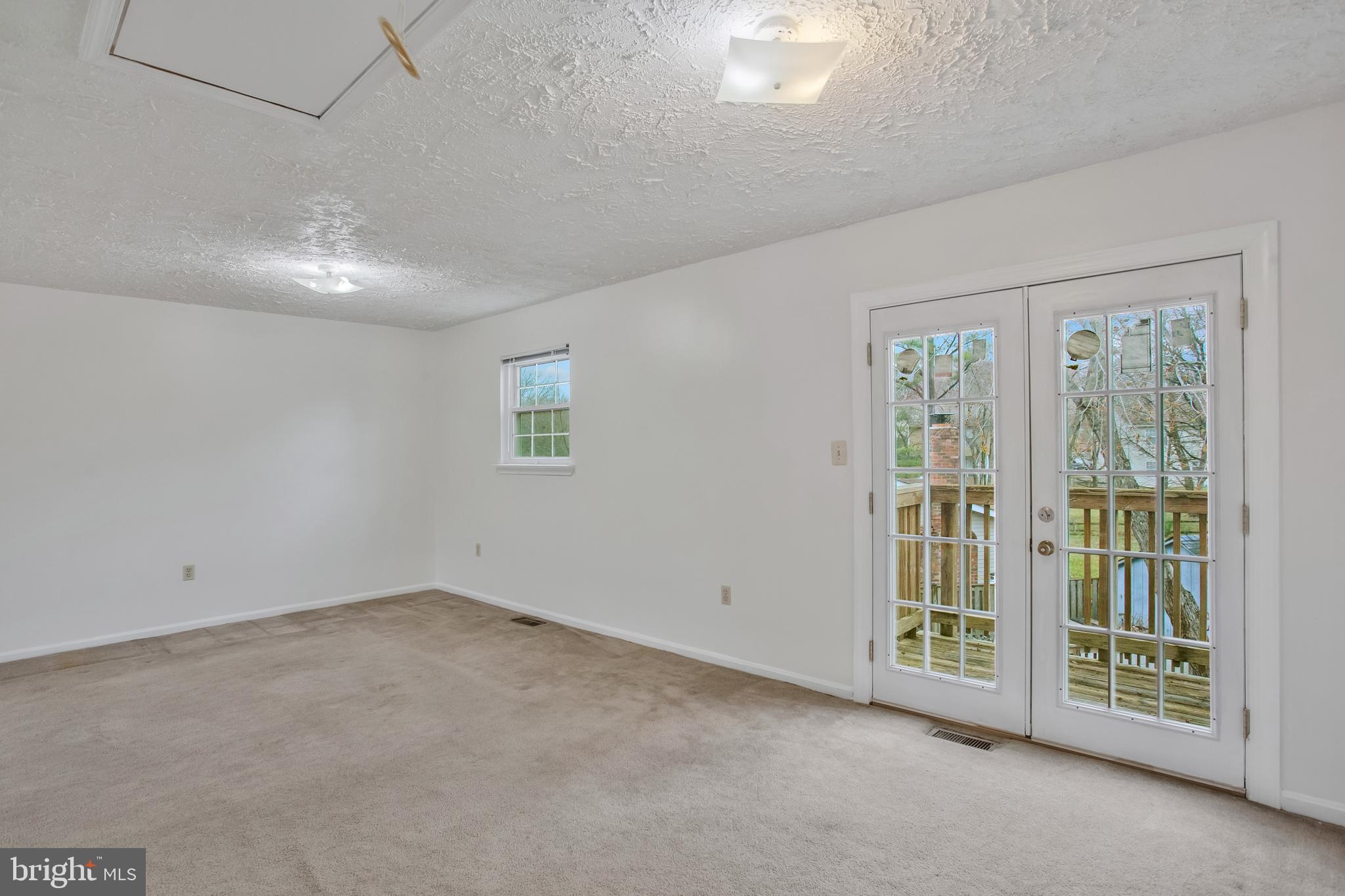 ST CHARLES HUNTINGTON - Residential