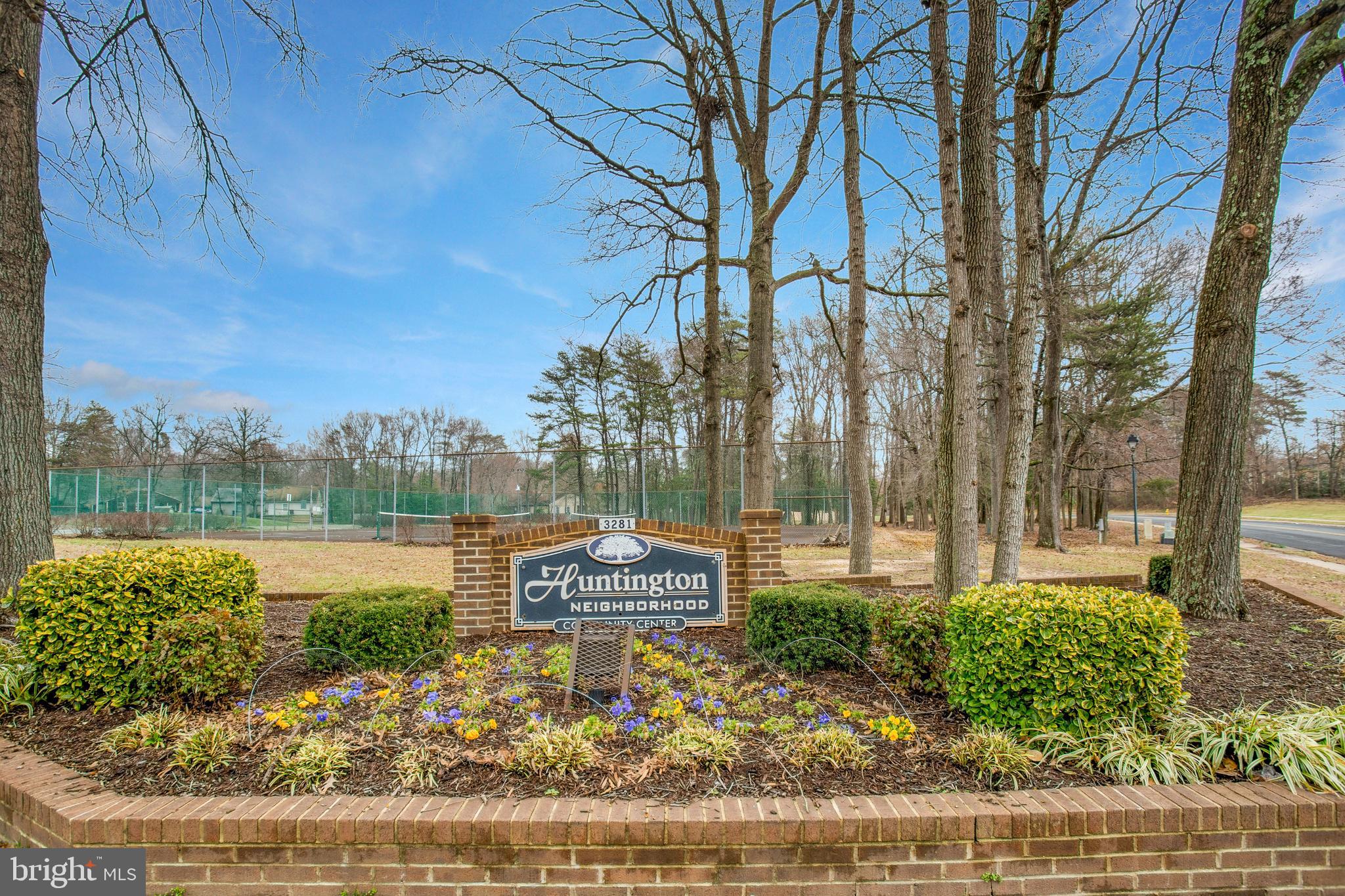 ST CHARLES HUNTINGTON - Residential