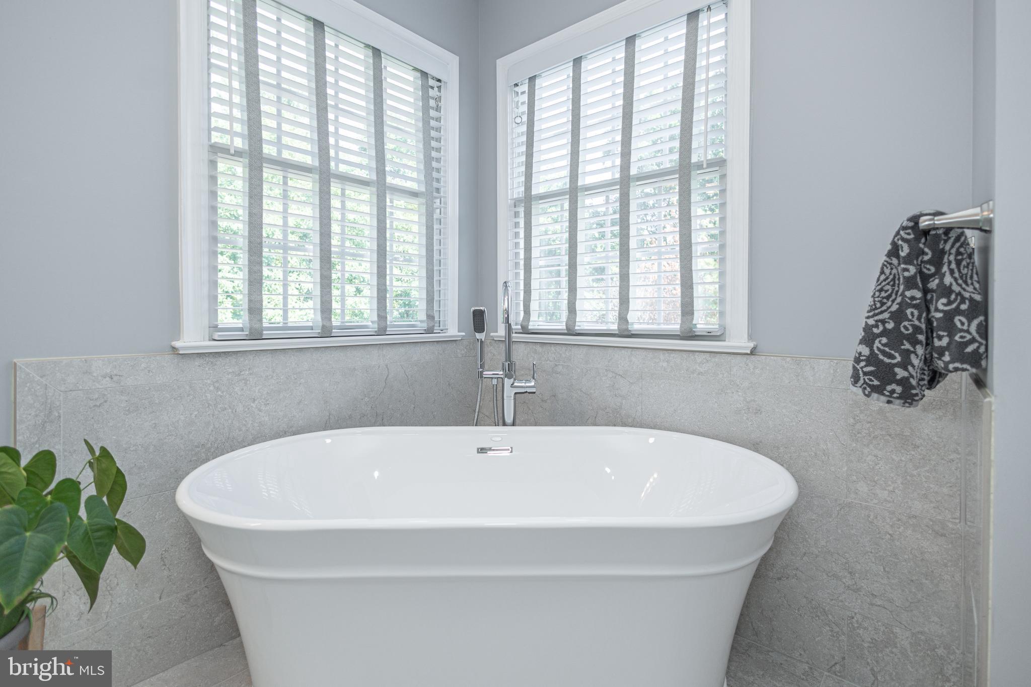 YARDLEY TERR - Residential