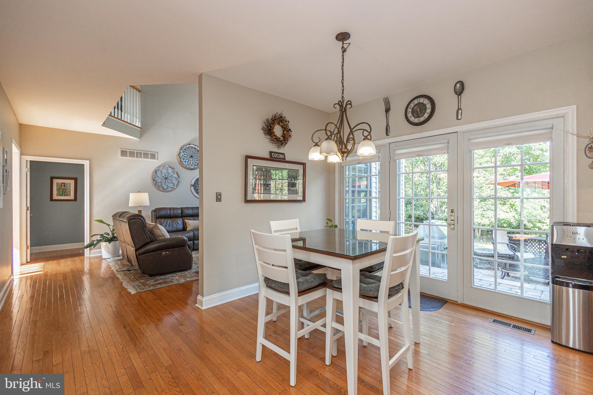 YARDLEY TERR - Residential