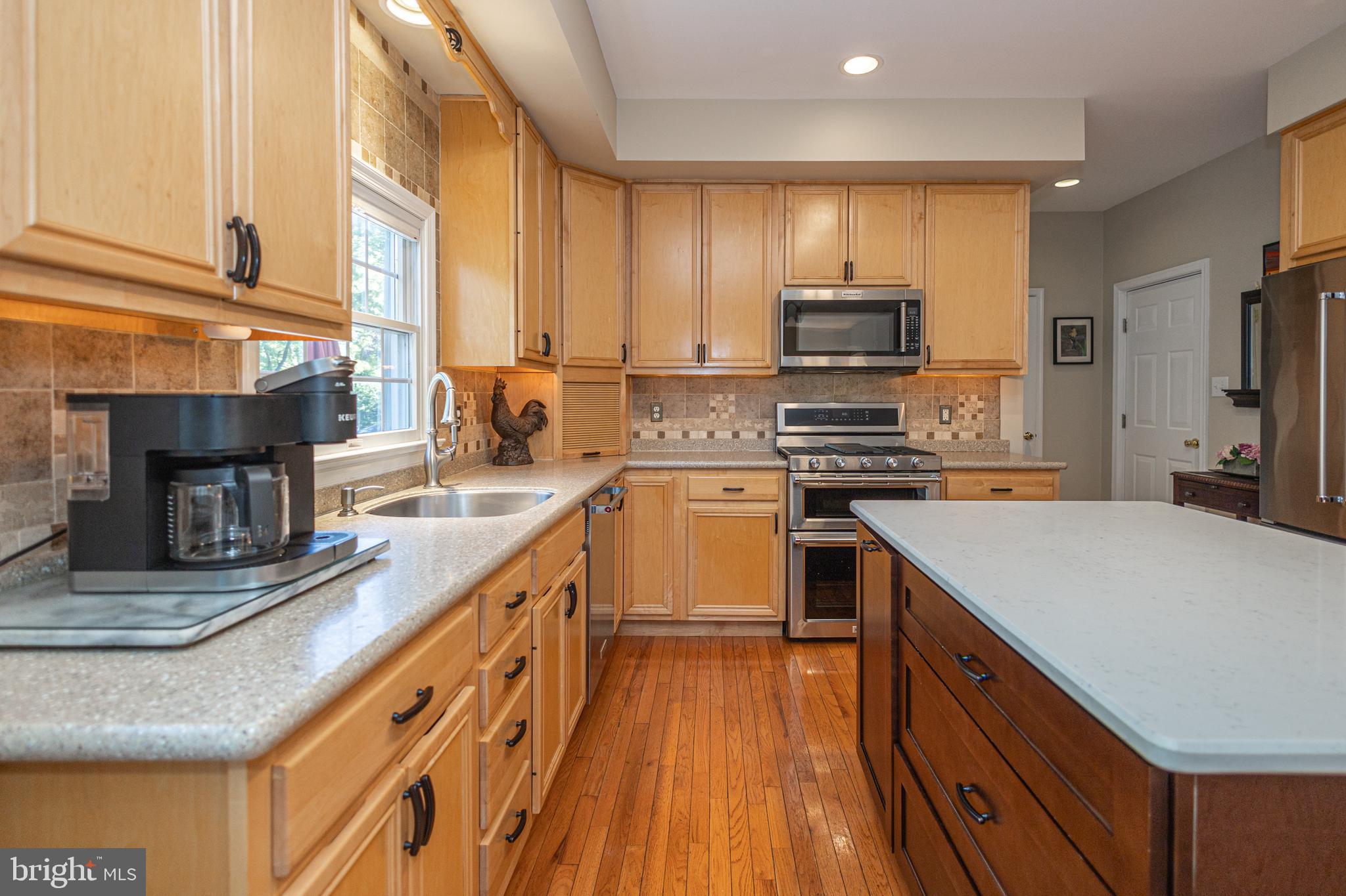 YARDLEY TERR - Residential