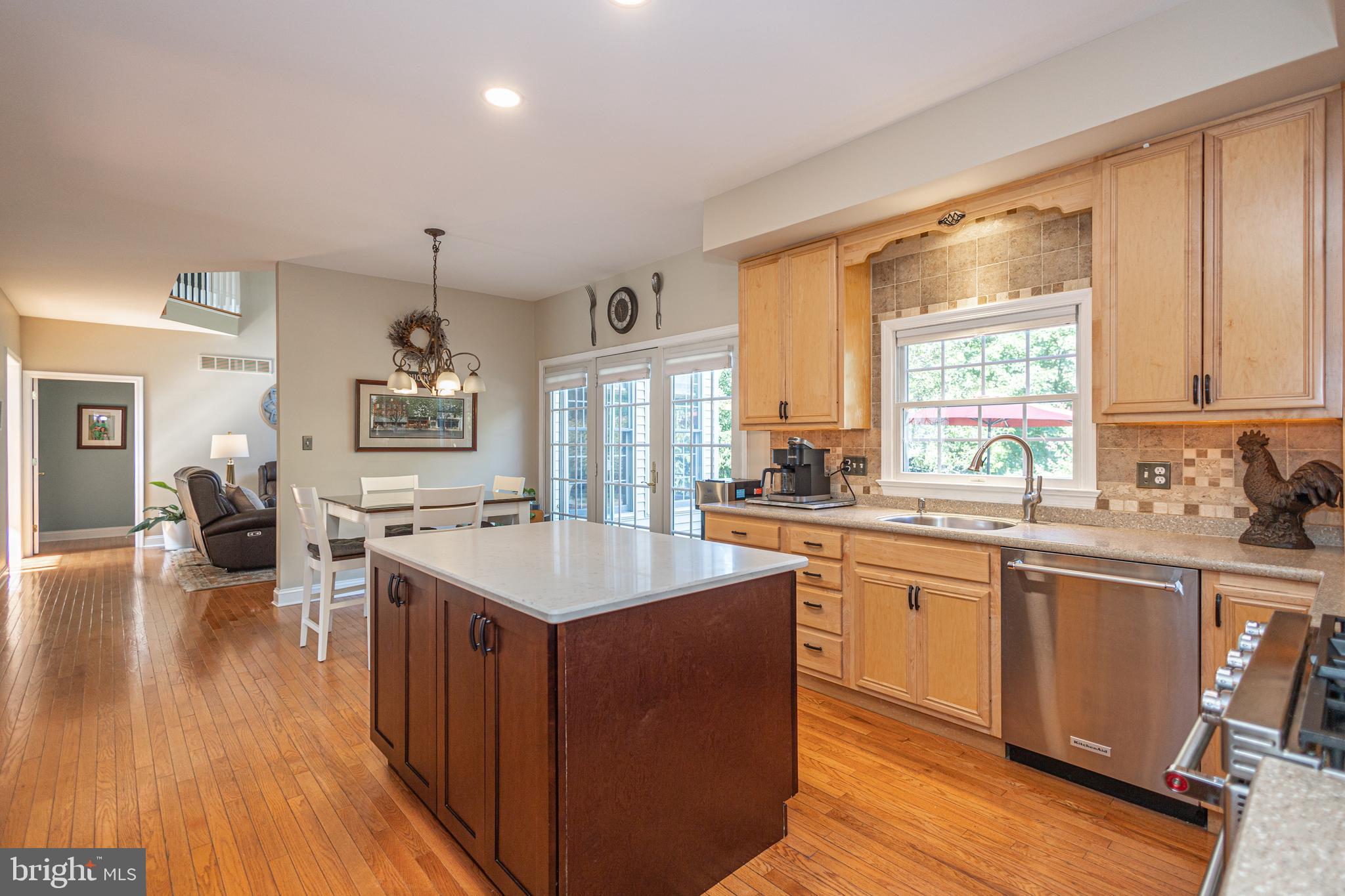 YARDLEY TERR - Residential