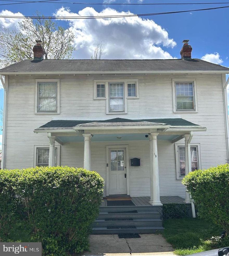 ** Offer deadline has been set for 3pm Friday, 4/25** A diamond in the rough! Located in the heart of Del Ray, this detached home is ready for your special touch. Built in 1919 and sold as-is, this home has original hardwoods, great ceiling height and so much more. The owners are working on acquiring a portion of the alley, so please check with the City for accurate lot size. Park in the driveway and walk to The Avenue, Metro, Old Town and more. Welcome home!