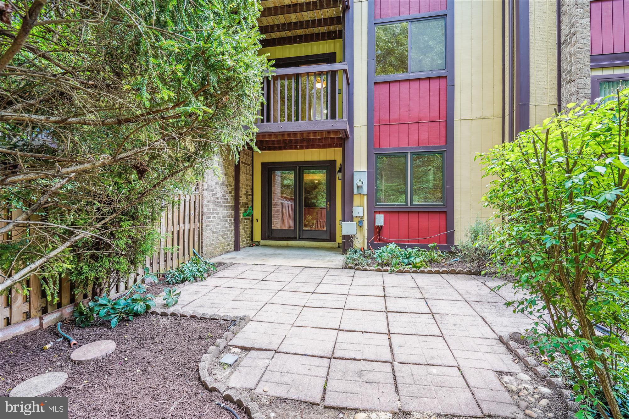 4720 DEER RUN COURT