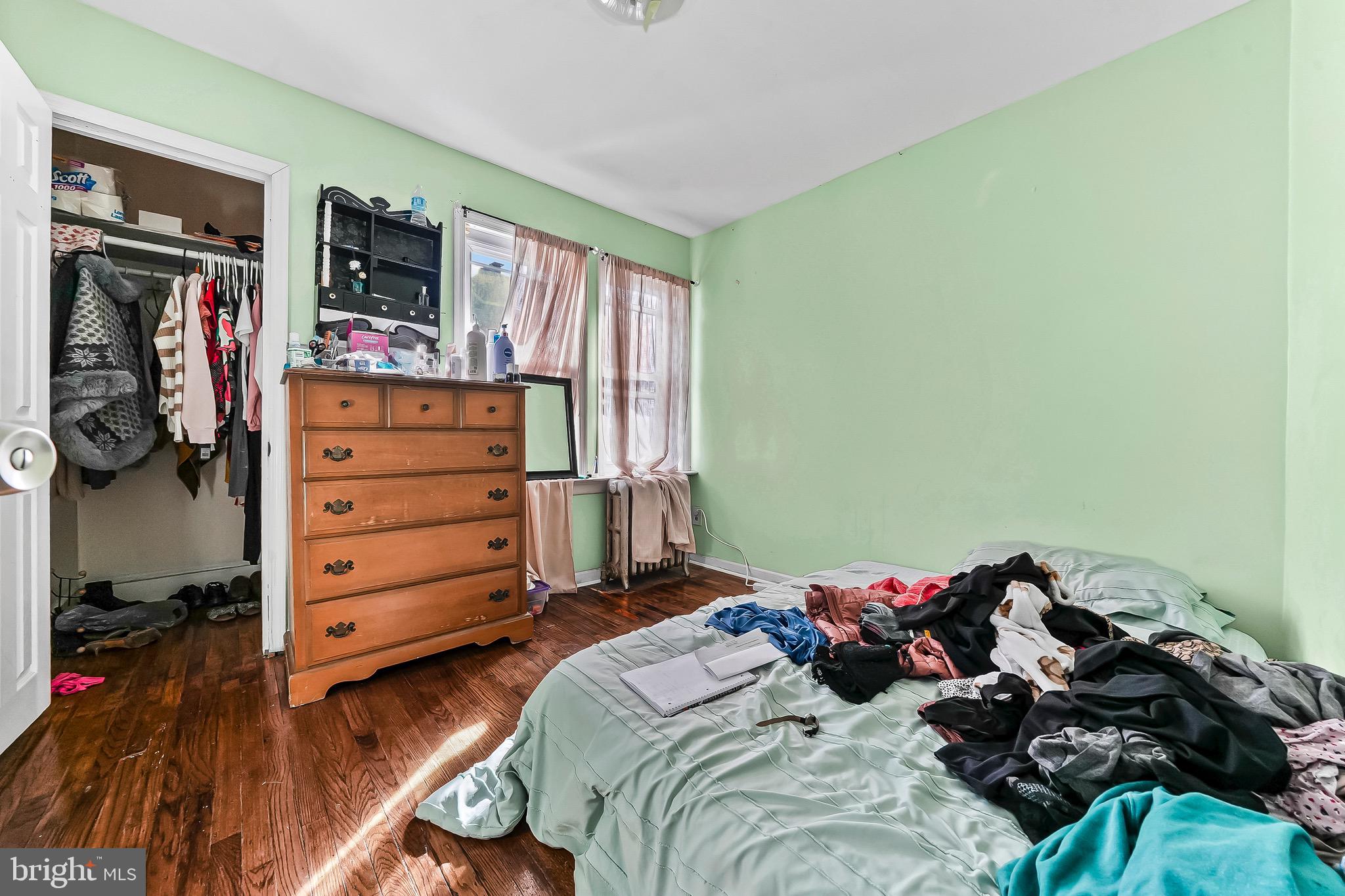 BEVERLY HILLS - Residential