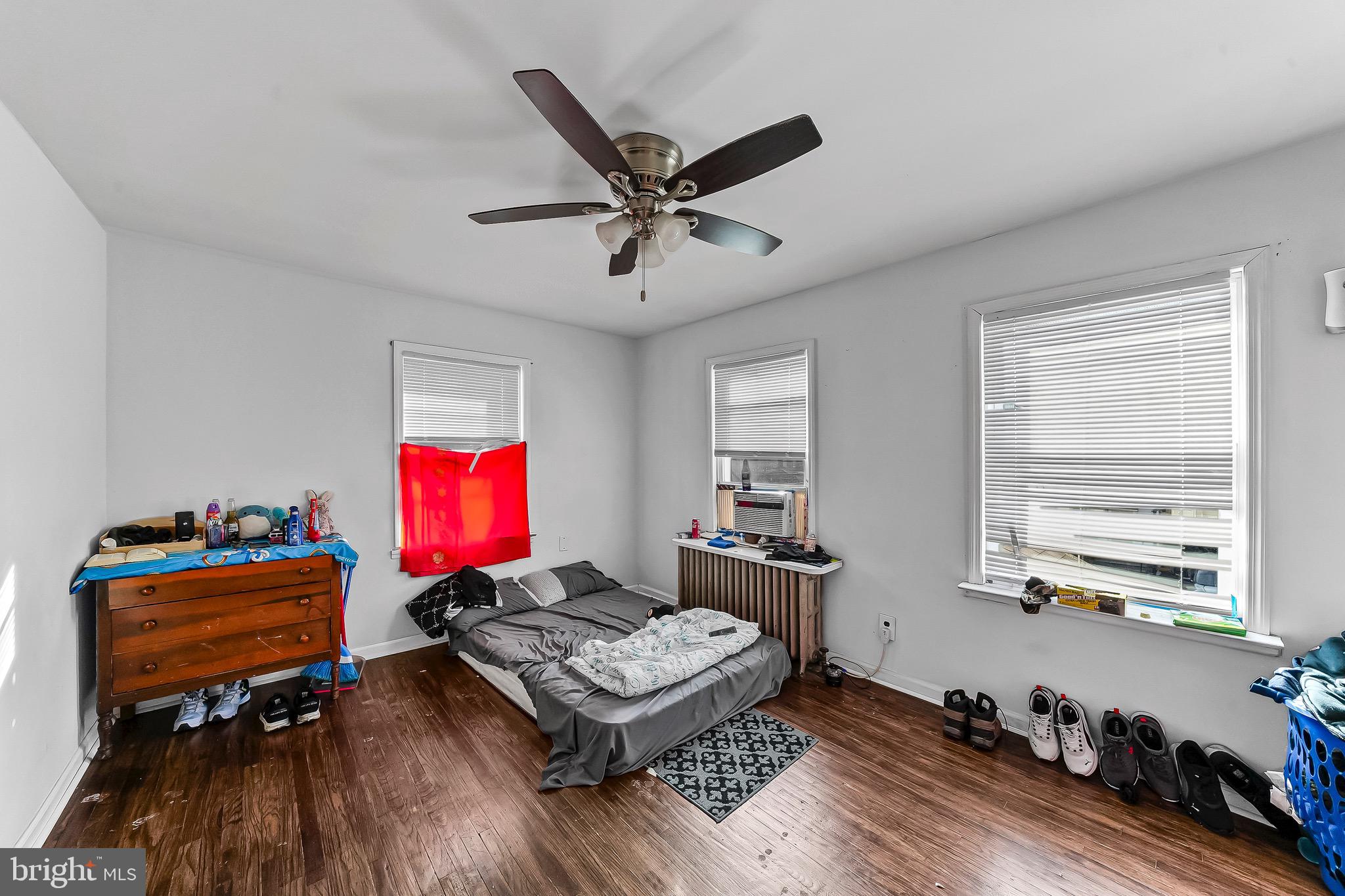 BEVERLY HILLS - Residential