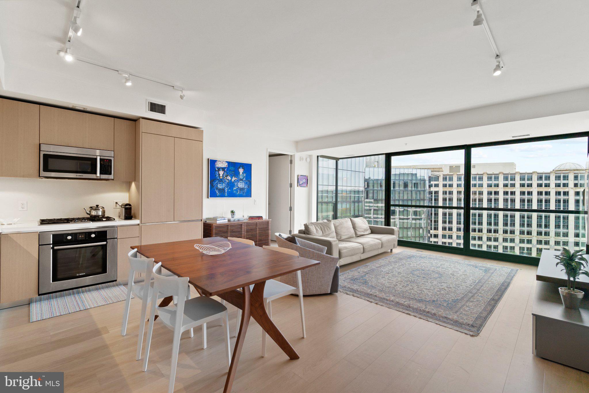 920 I STREET NW 1102