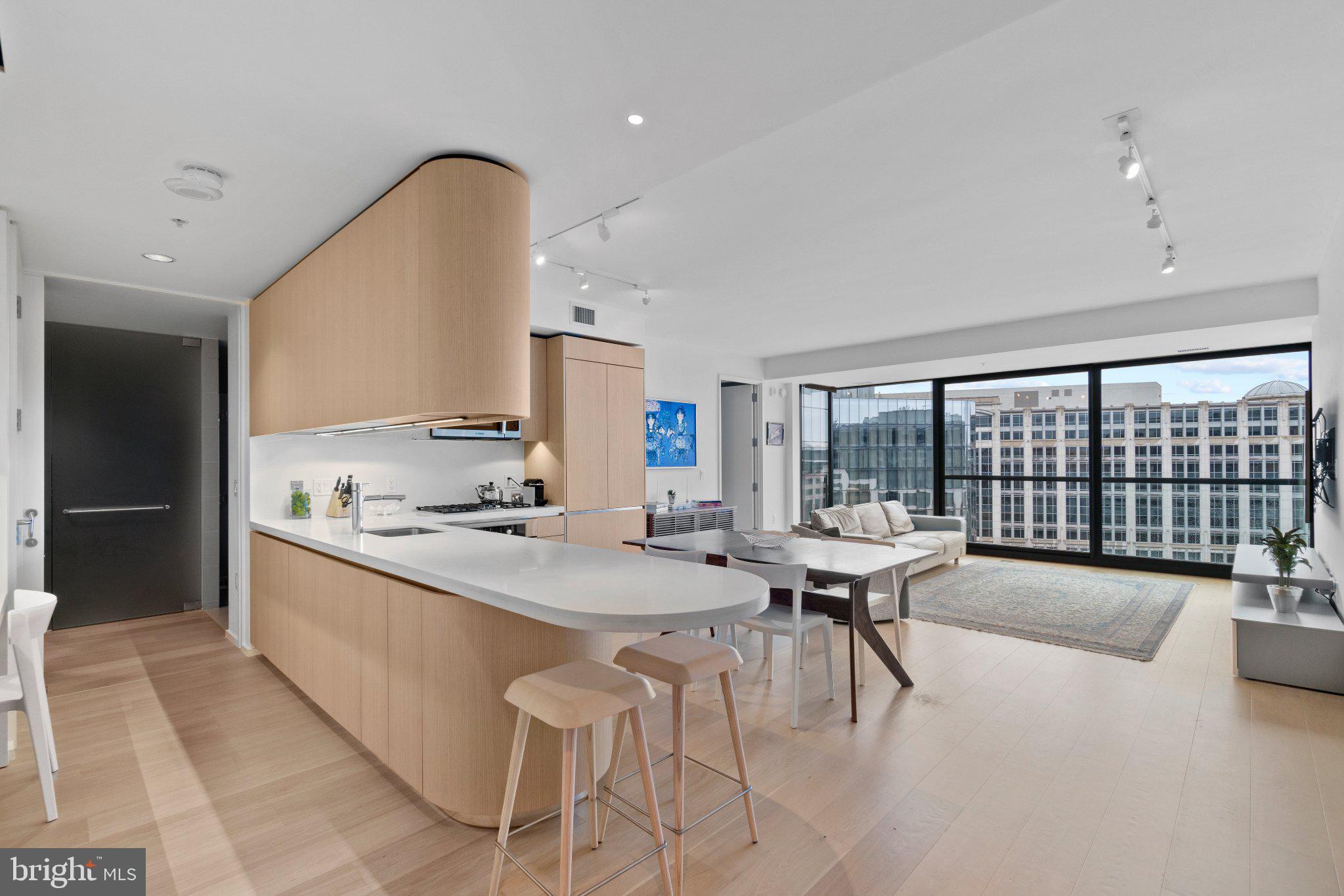 920 I STREET NW 1102