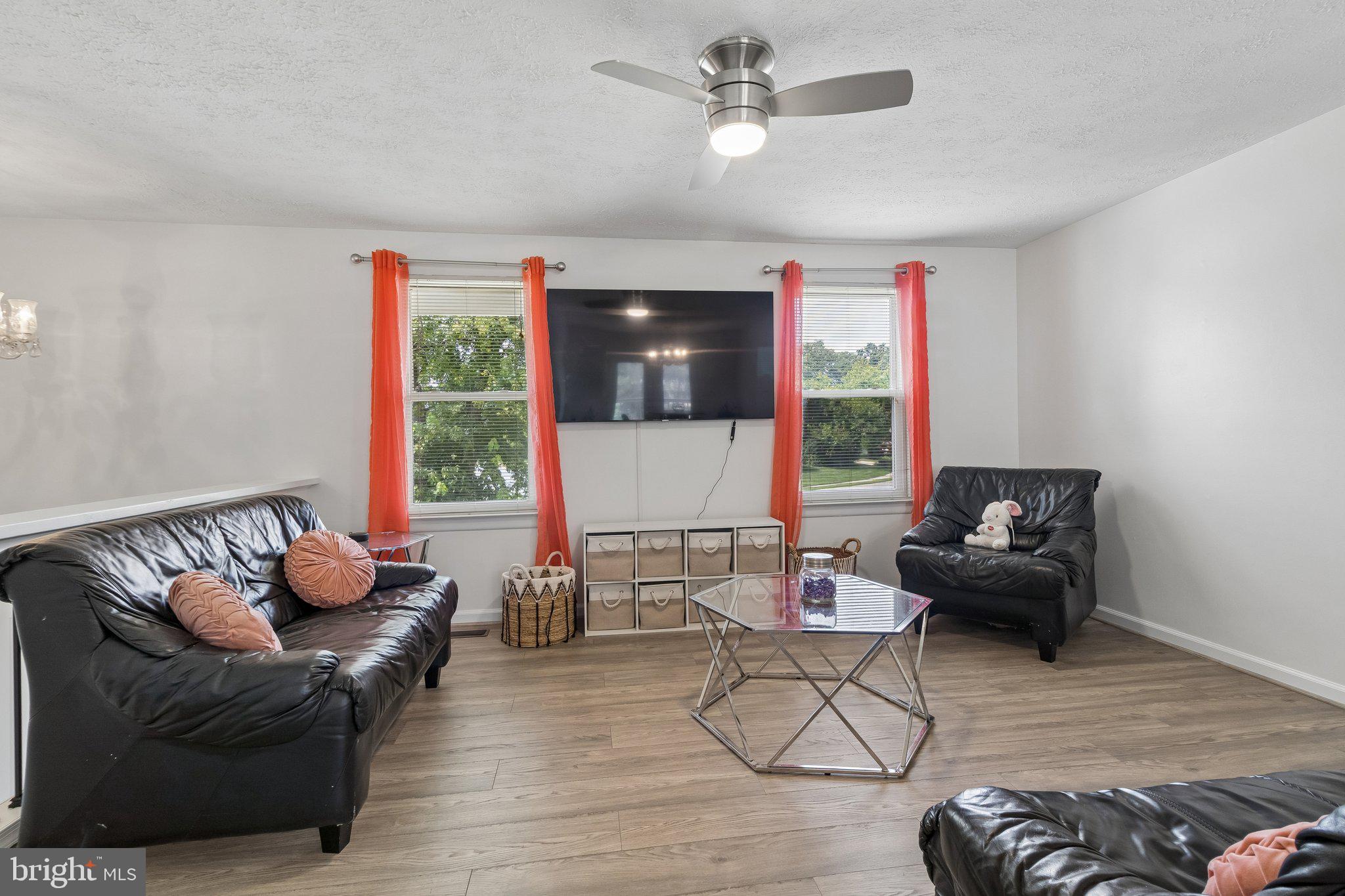 2570 SUSSEX COURT