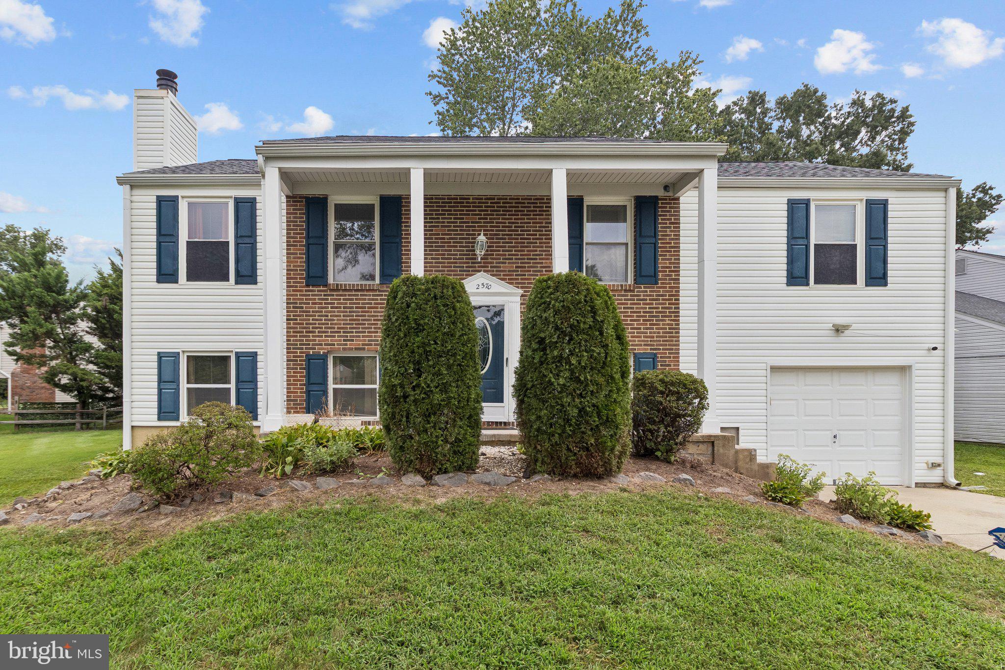 2570 SUSSEX COURT