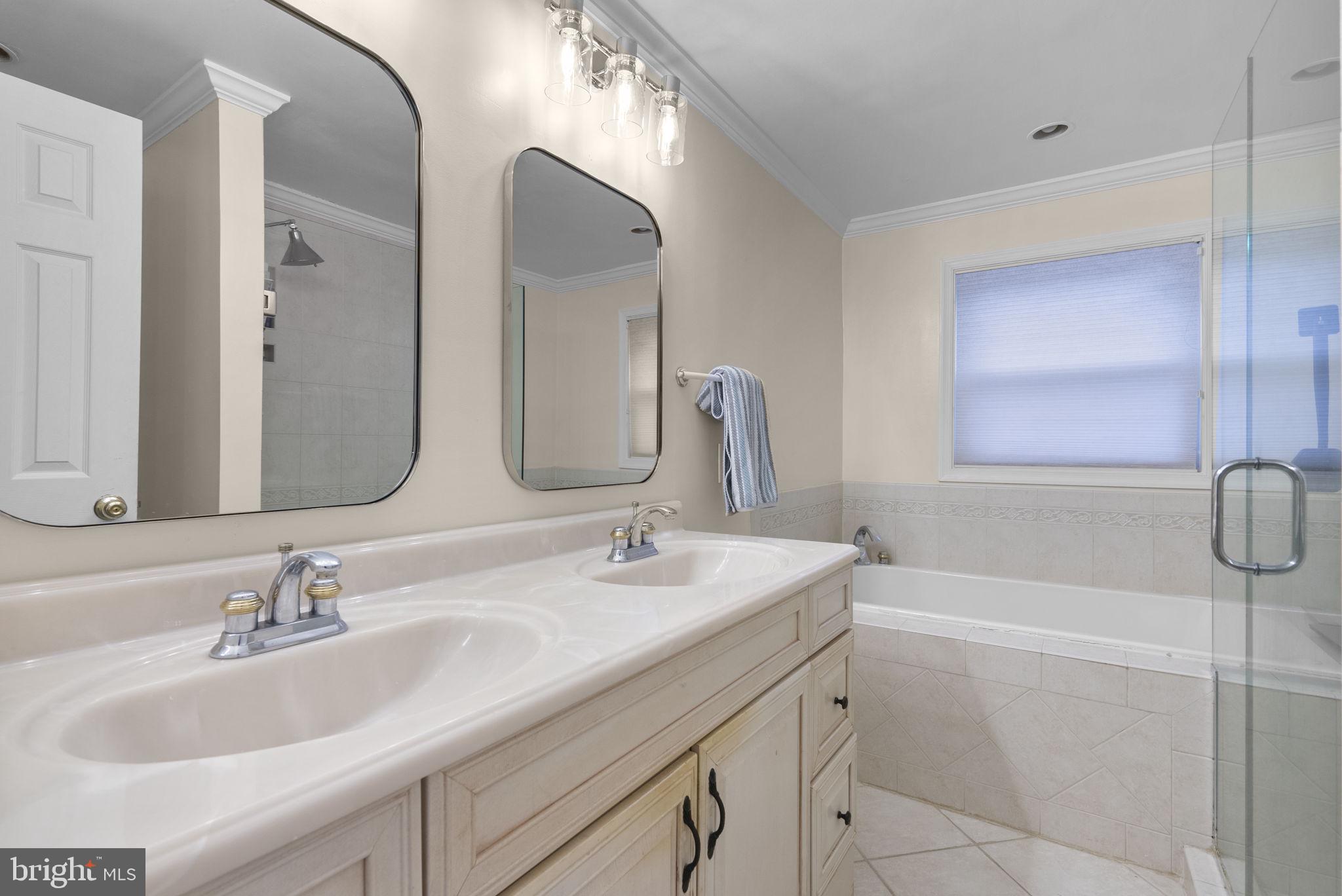 CASHELL MANOR - Residential