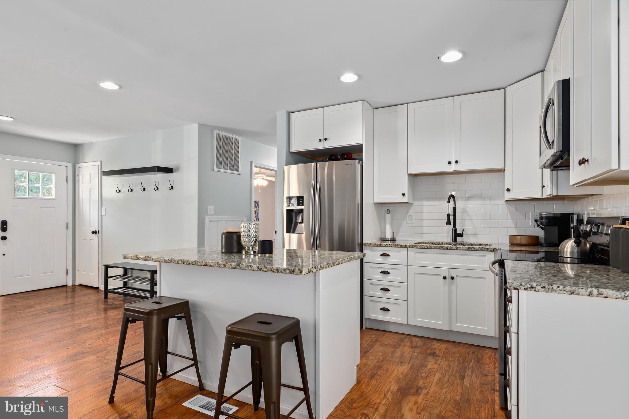 RAINBOW/RIVULET/SHERWOOD - Residential Lease