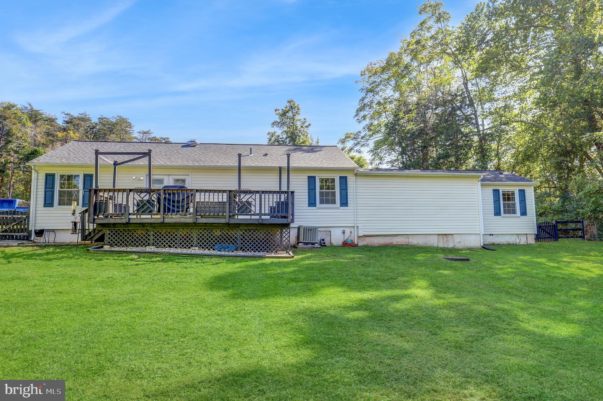 RAINBOW/RIVULET/SHERWOOD - Residential Lease