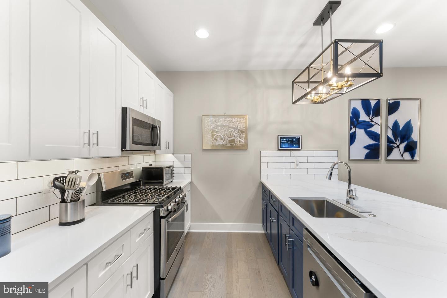 819 N UBER STREET 2