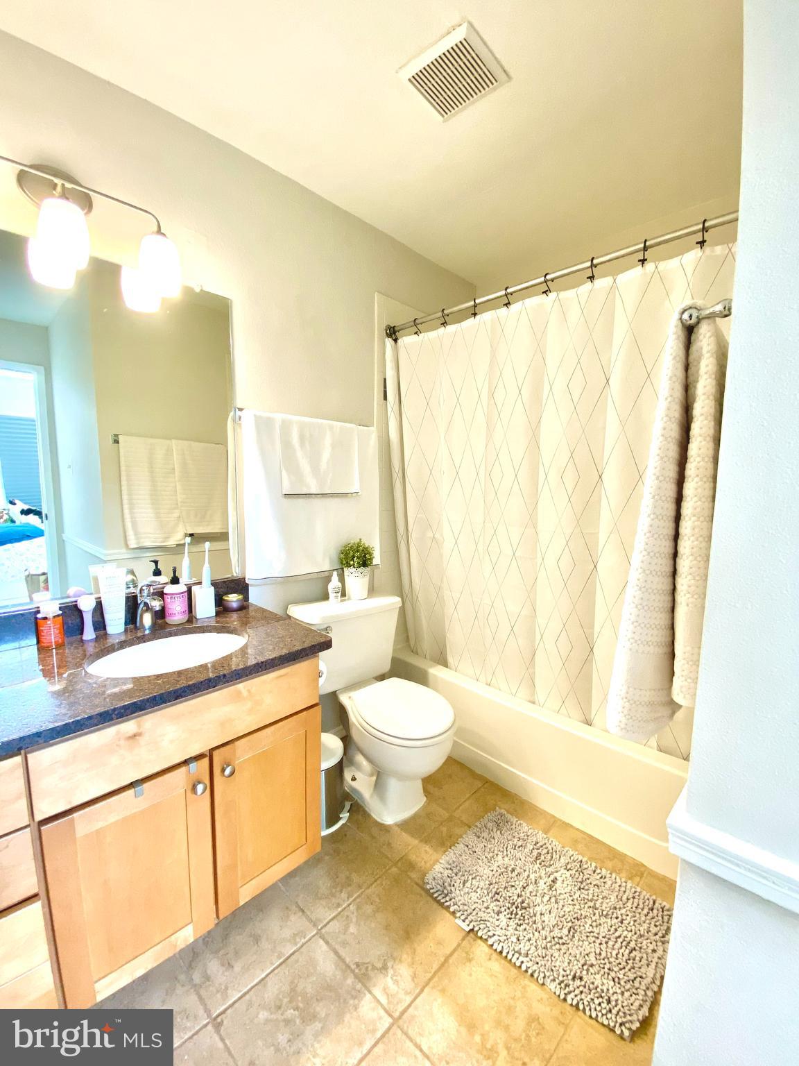 POINTE AT PARK CENTER - Residential Lease