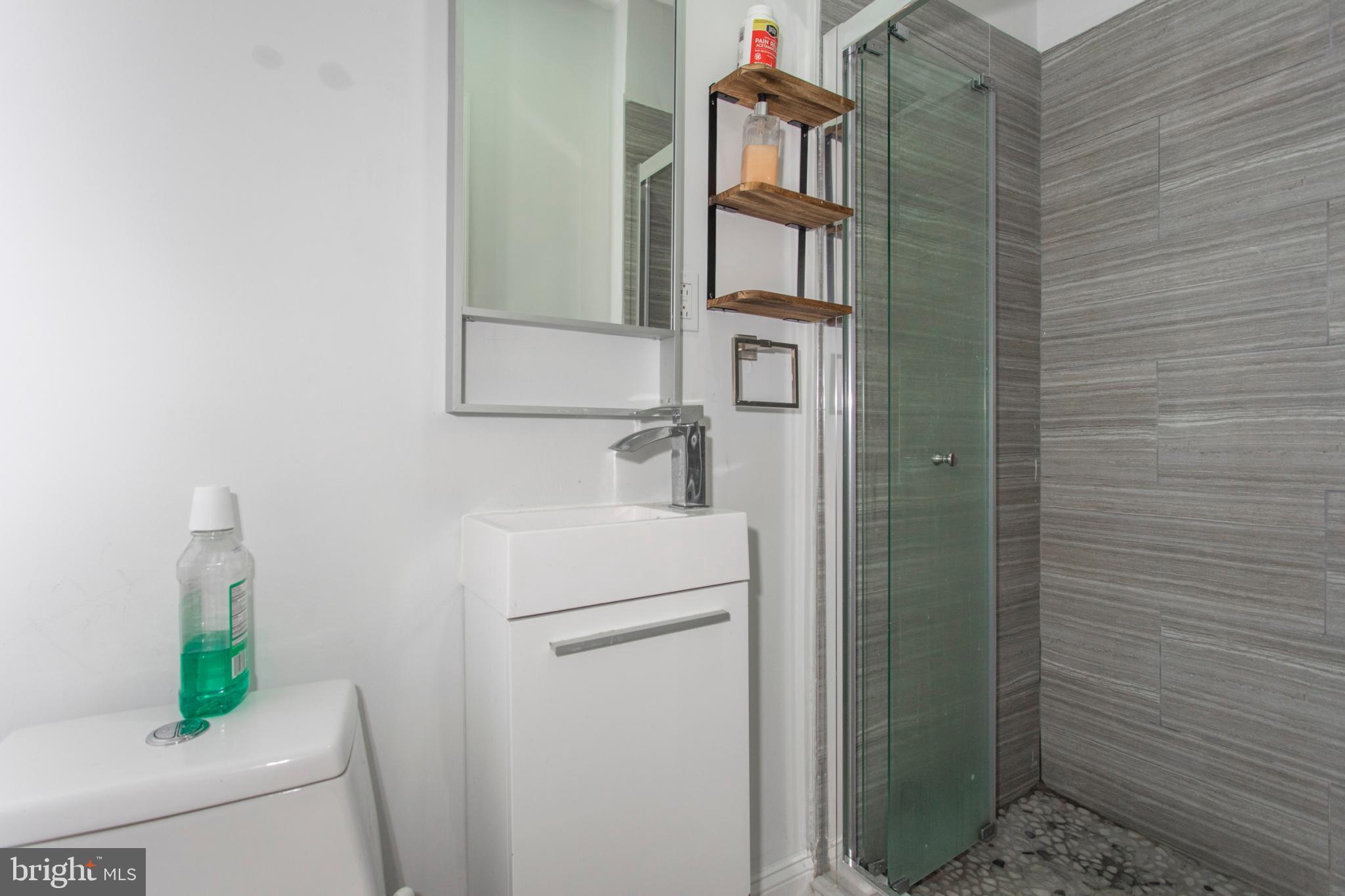 FAIRMOUNT - Residential Lease